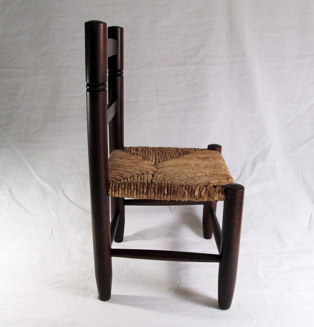 Children's chair in wood and straw