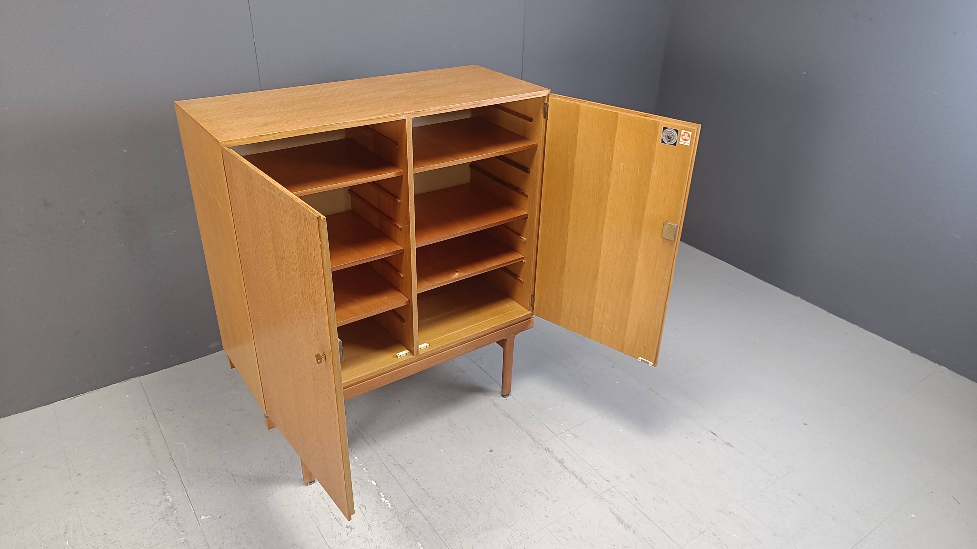Vintage cabinet by Jos De Mey for Vandenberghe Pauvers, 1960s