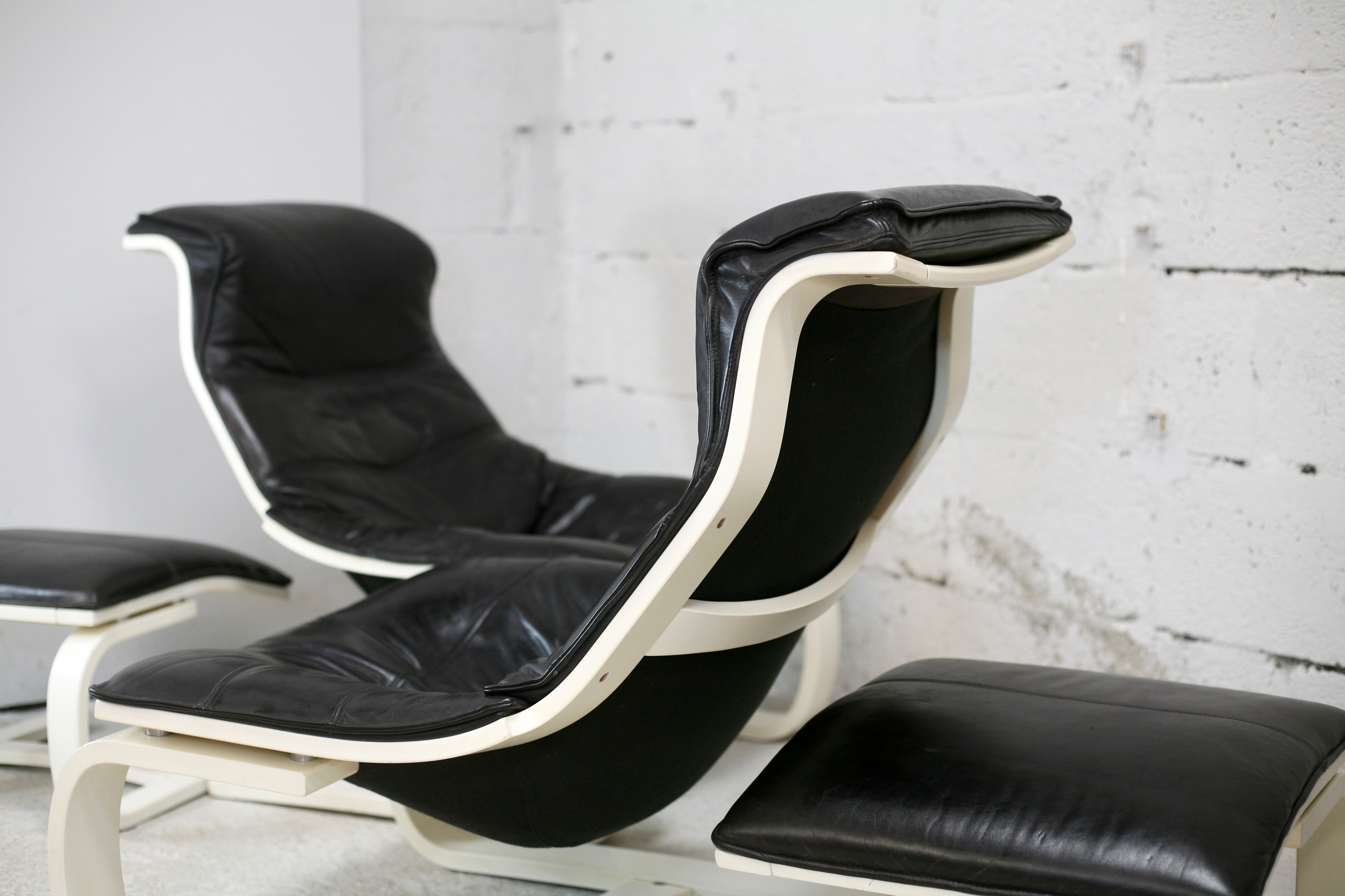 Pair of armchairs and ottomans Nelo Sweden, Sweden, circa 1975