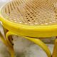 Duo de tabourets en bois et cannage