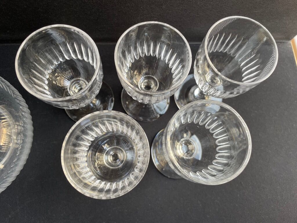 Decanter and 6 crystal cut glasses XIXth