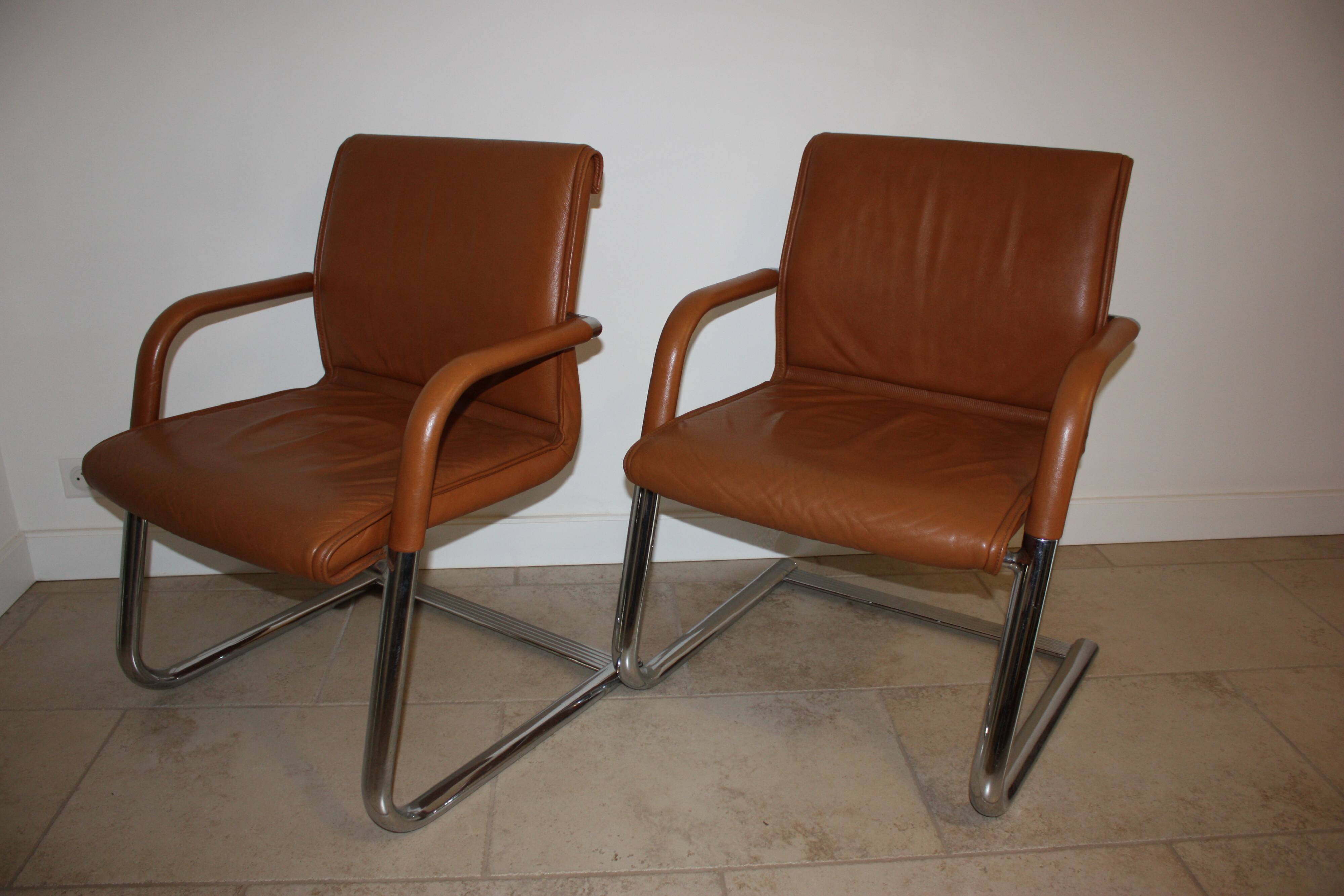 Pair of wilkhahn brand chairs from the 1980s.