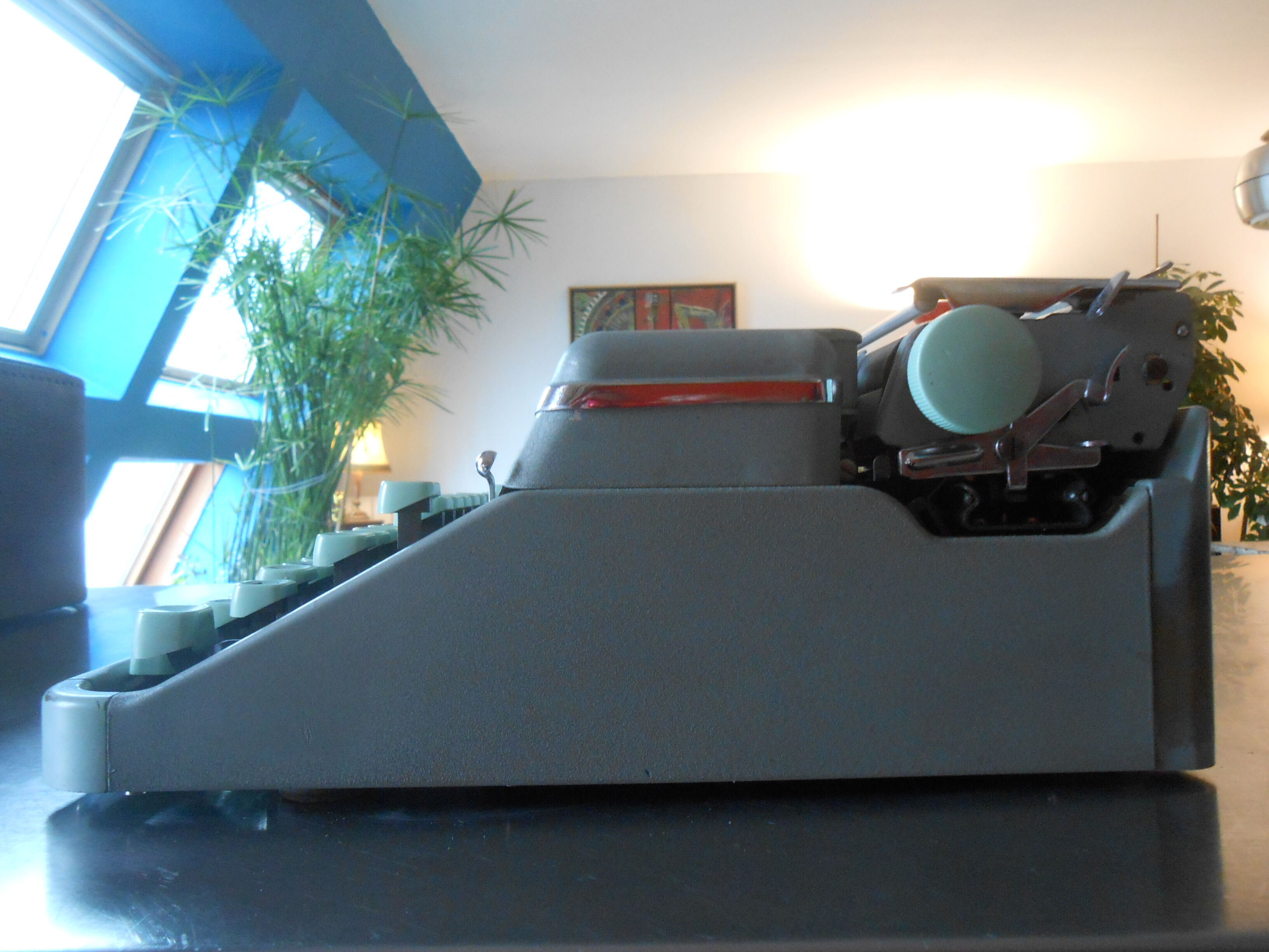 Hermes 2000 typewriter