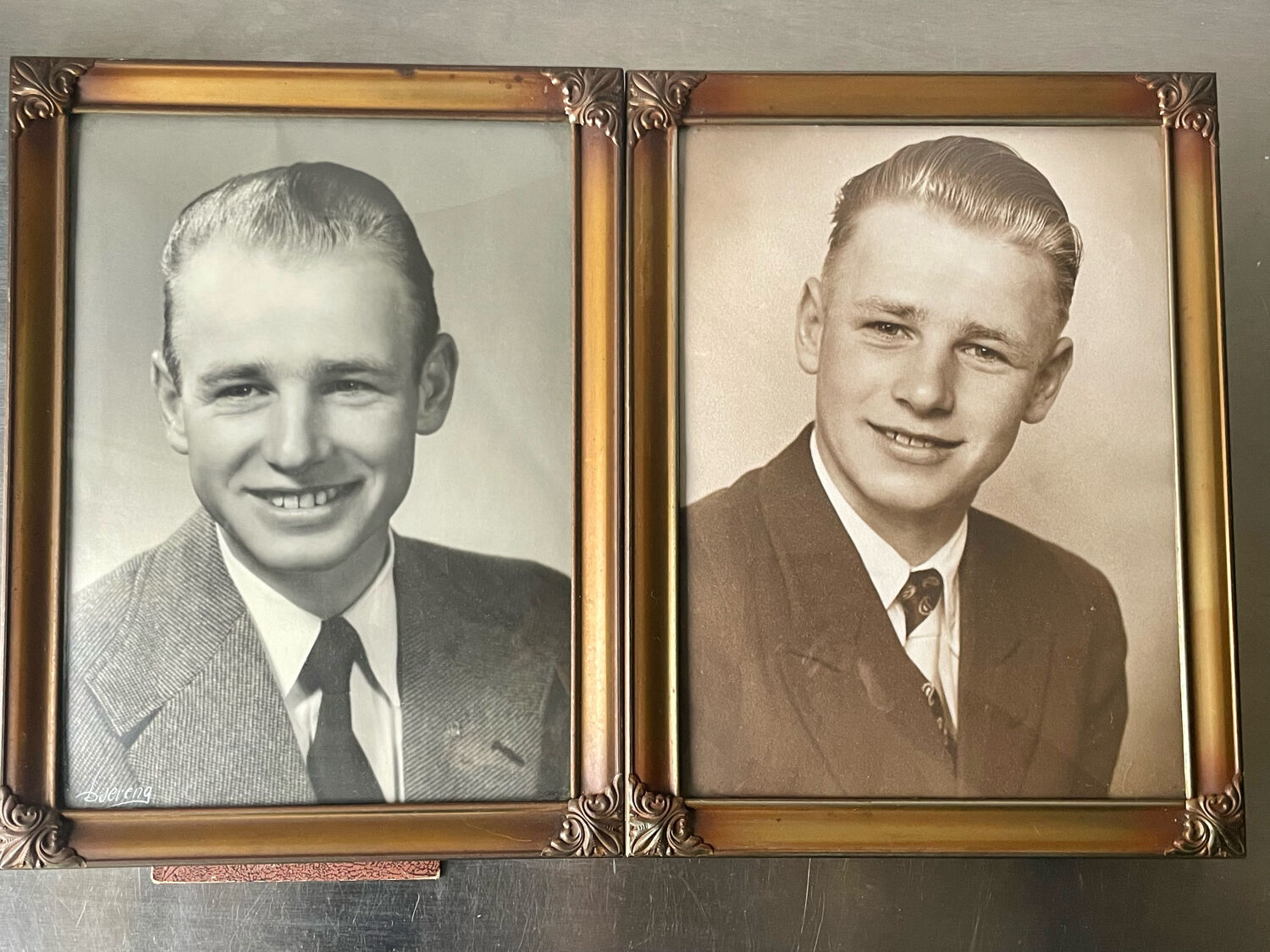 Pair identical vintage metal frames