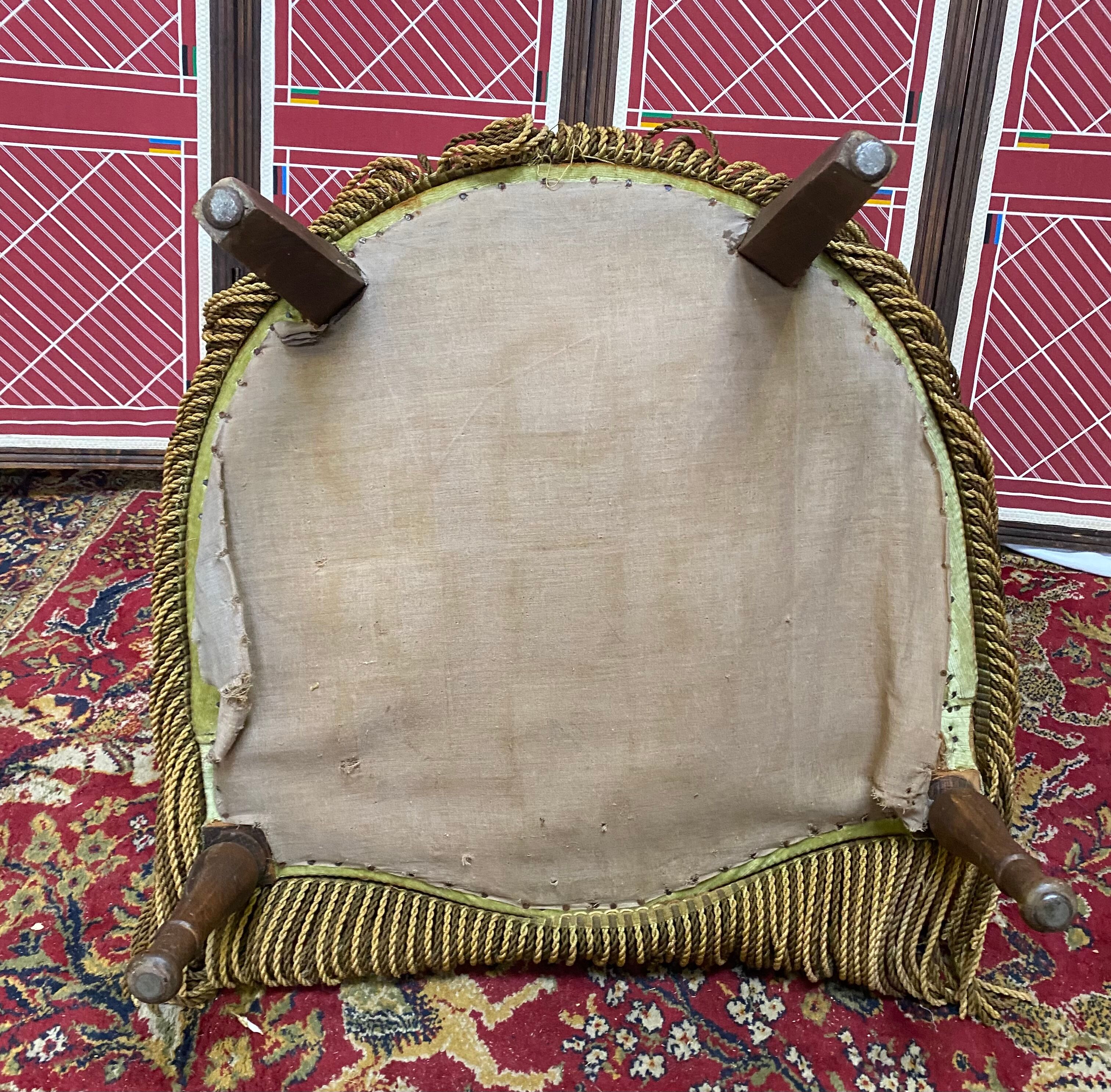 Almond green toad armchair