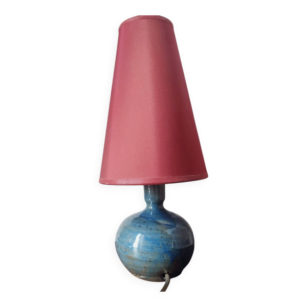 Lampe en grès signée