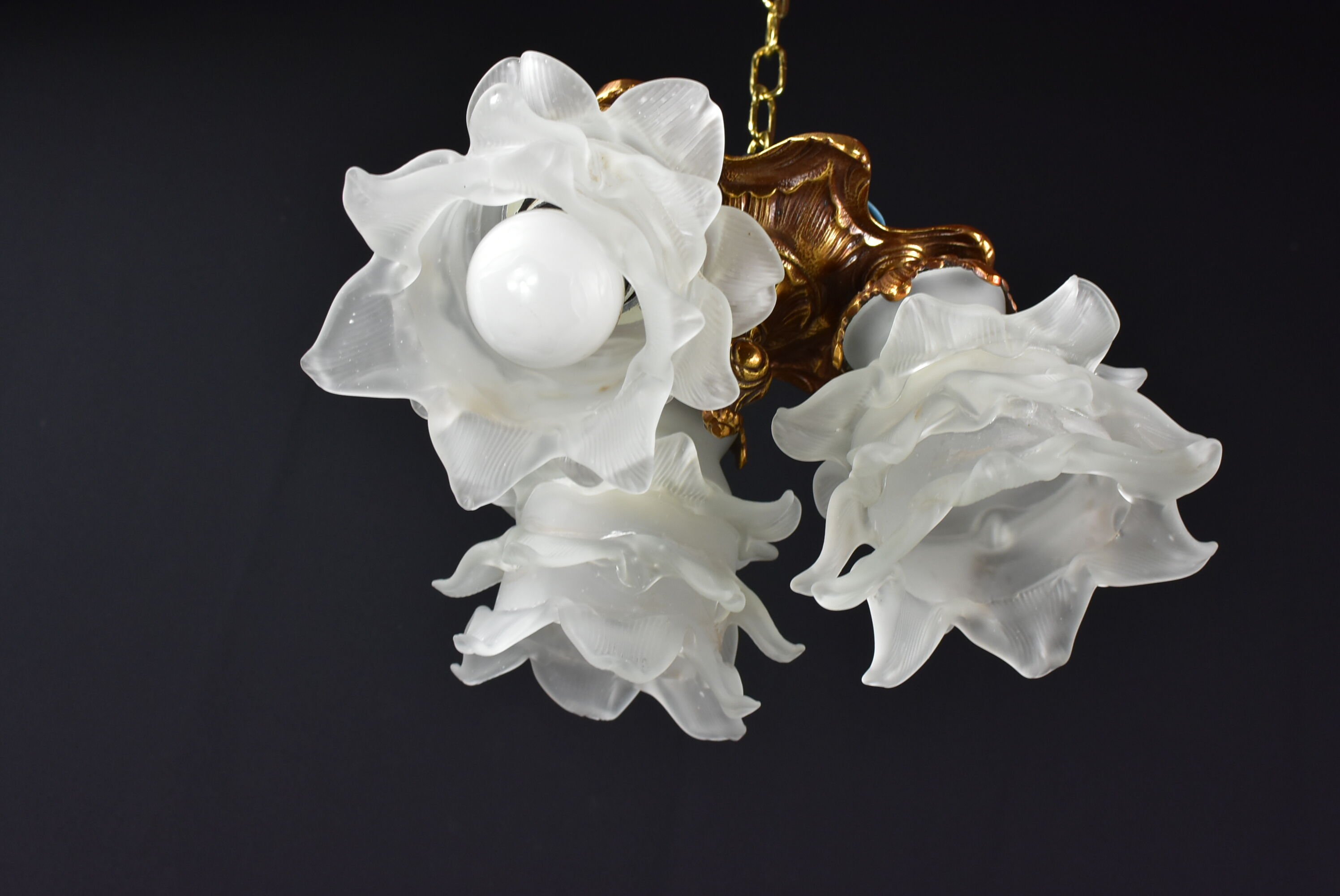 Bronze ceiling lamp 3 lamps glass paste.