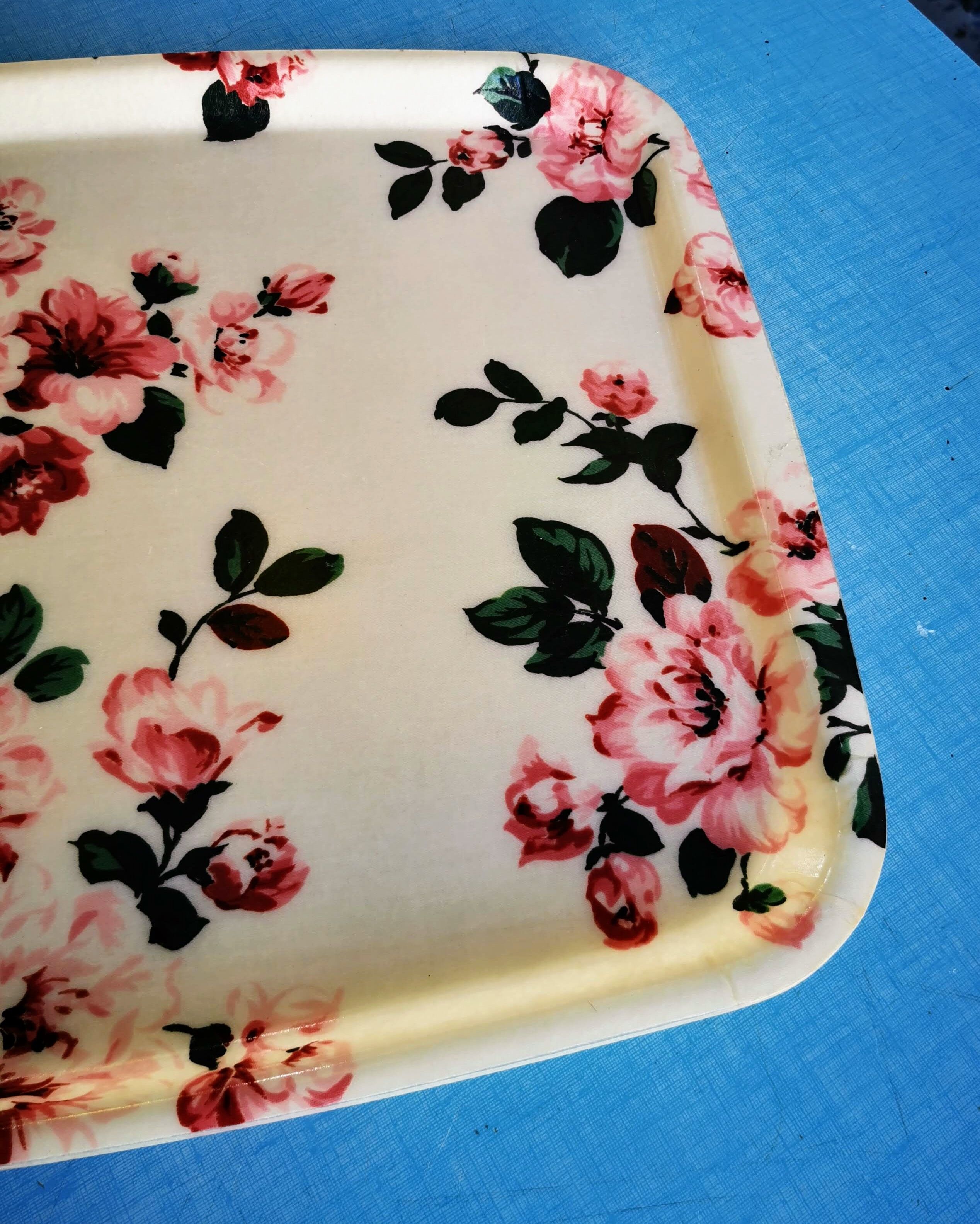 Flowery vintage platter