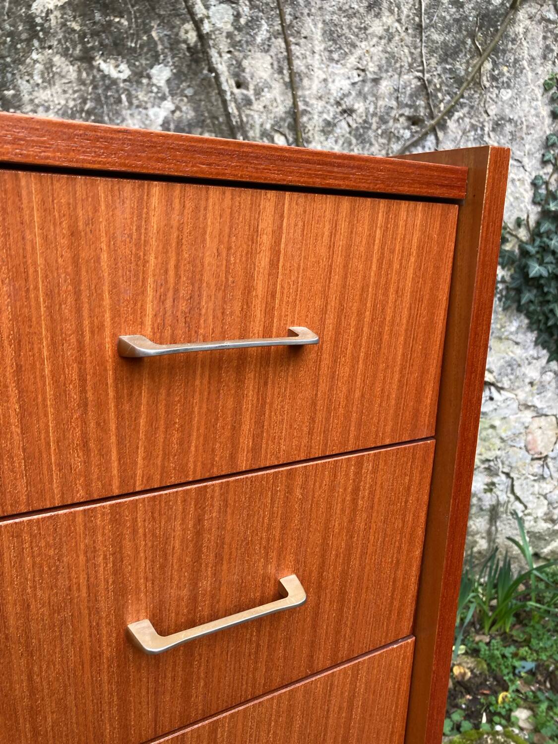 Vintage 1960s chest of drawers