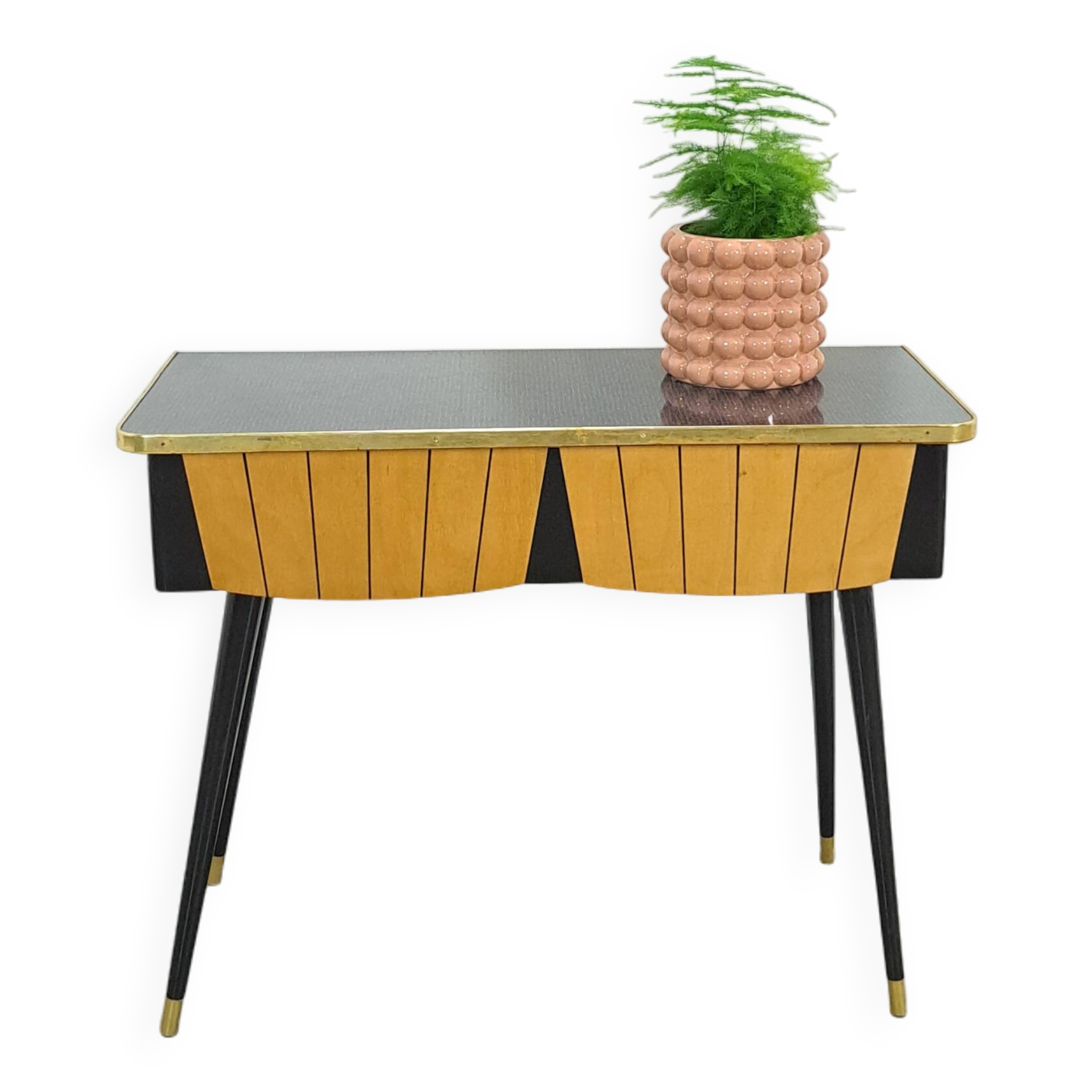 Kastje met formica blad, houten lades en goudkleurige details