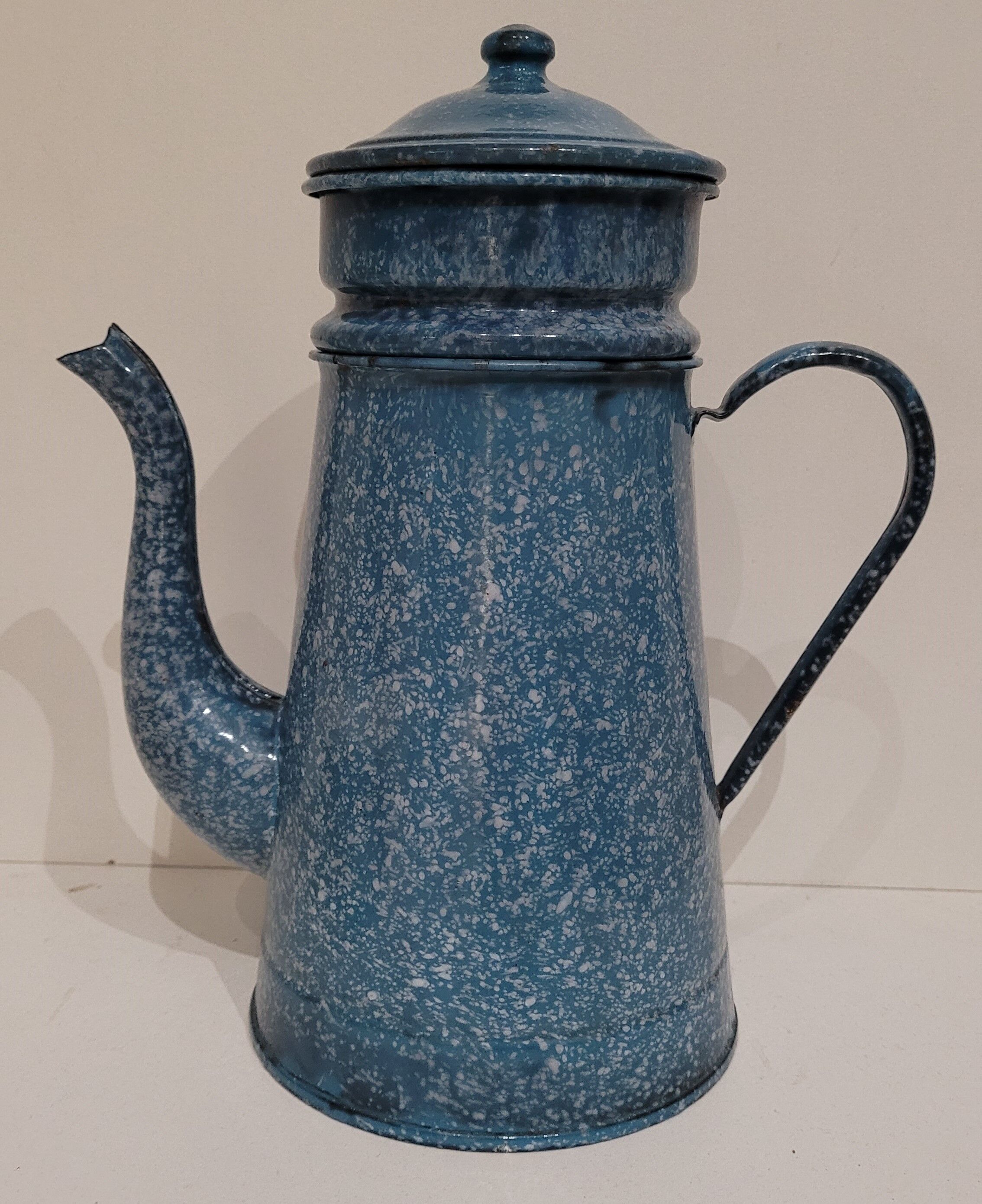 Enamelled marble blue coffee maker