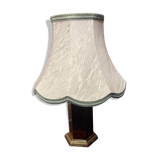 Chic table lamp with lampshade