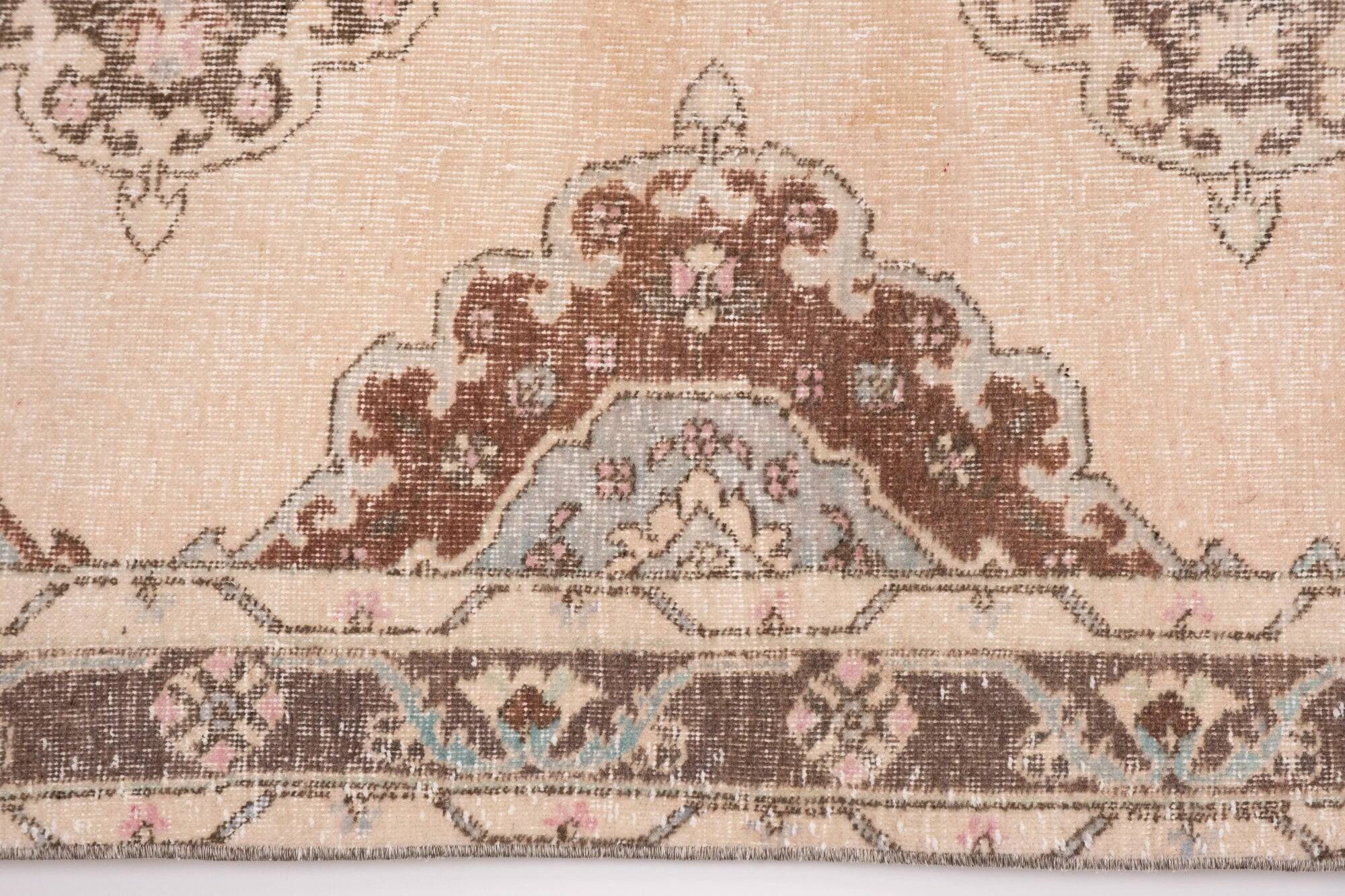 Vintage Turkish hallway rug 137x364 cm