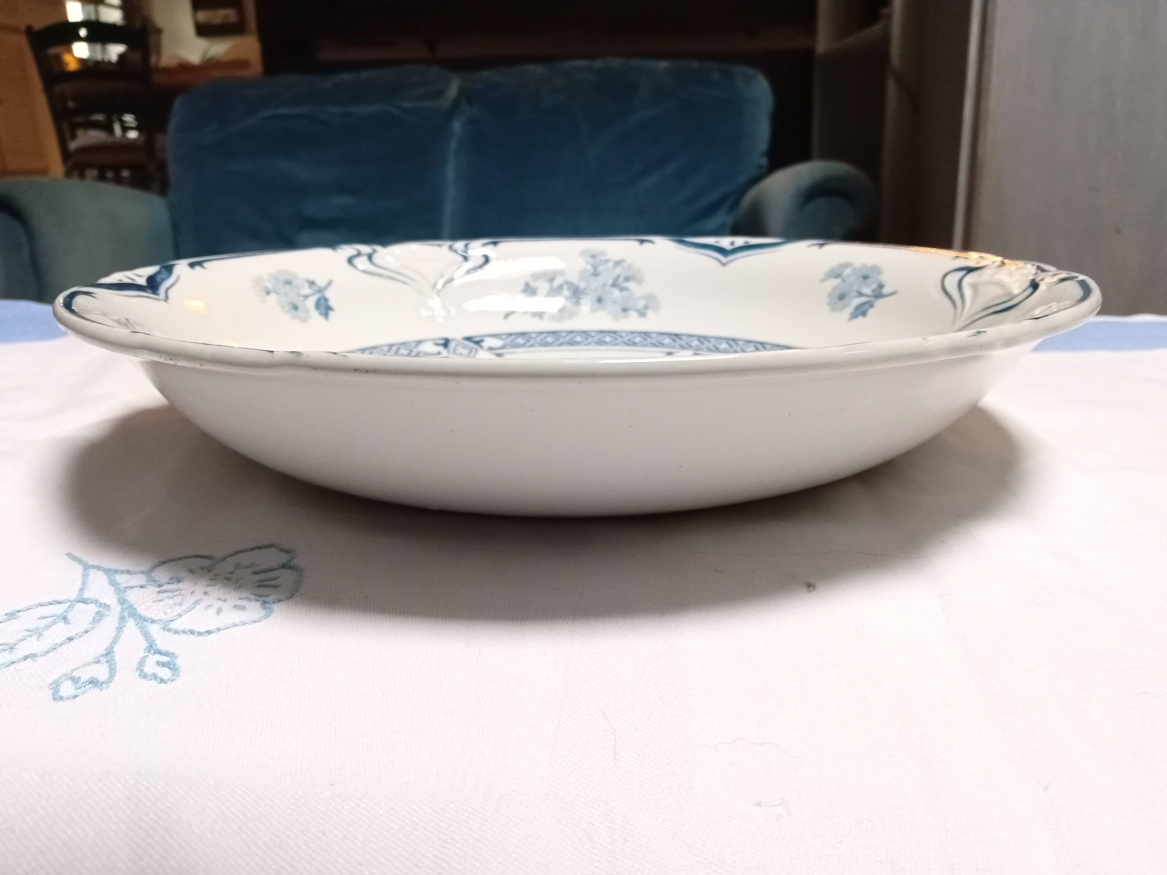 Manon Terre de Fer Dish