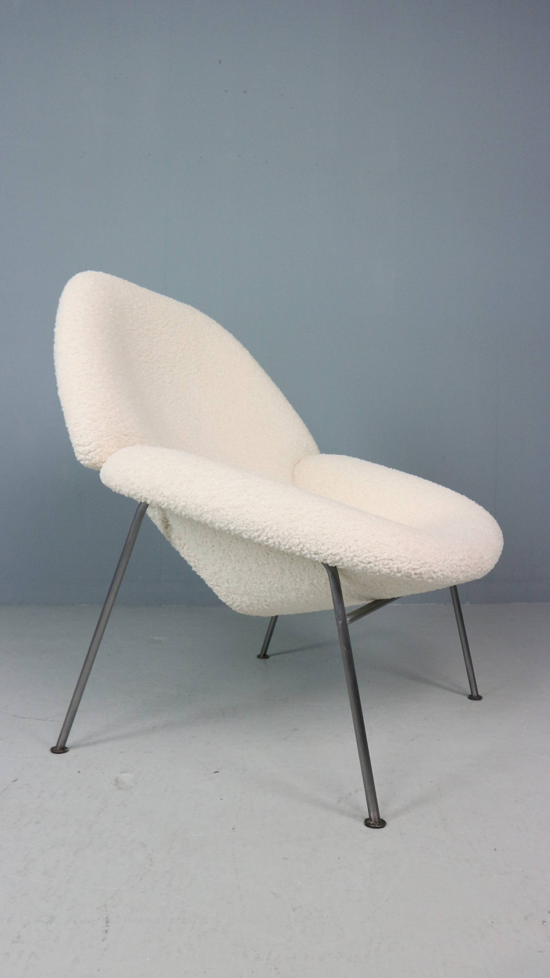 F555 Bouclé Lounge Chair by Pierre Paulin for Artifort 1960s