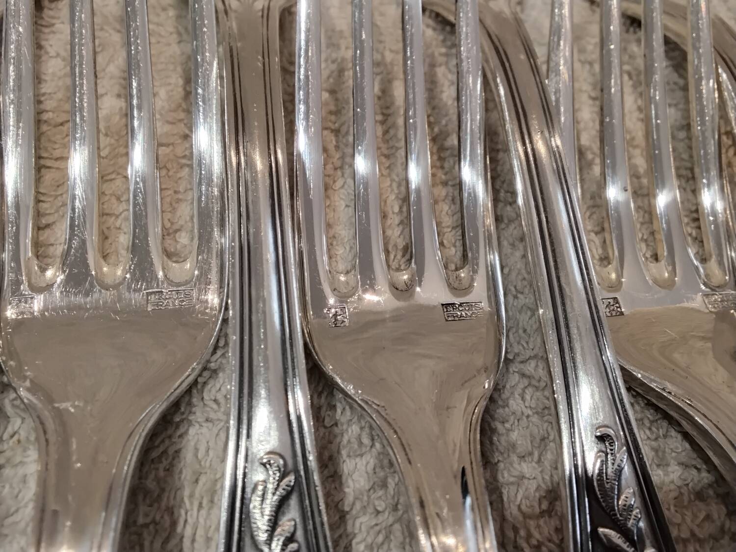 12 silver-plated metal table forks Ercuis Dubarry model