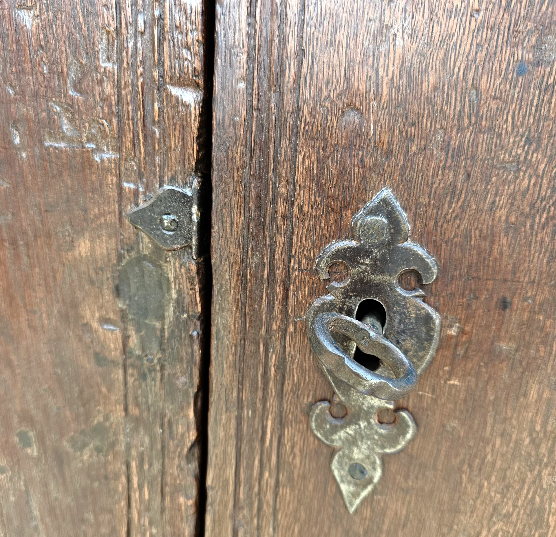 Farmer's oak pantry cupboard / Boeren spinde / 18th century