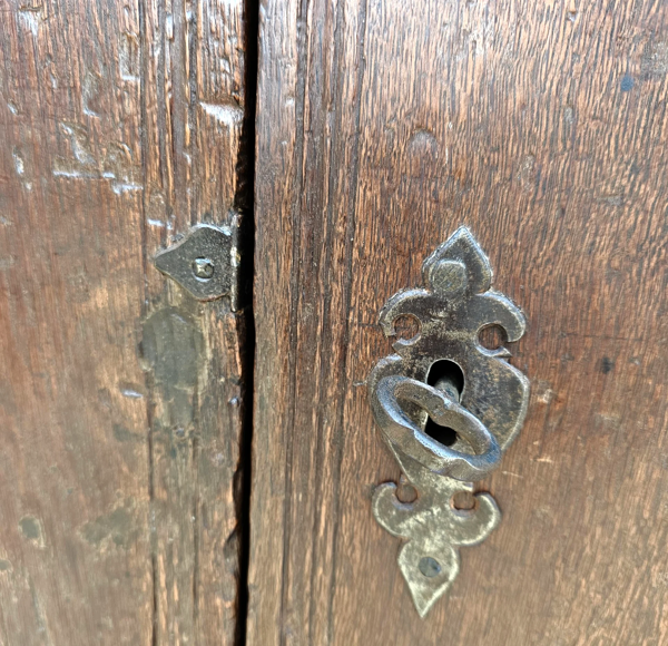 Armoire de garde-manger en chêne de fermier / Boeren spinde / XVIIIe siècle