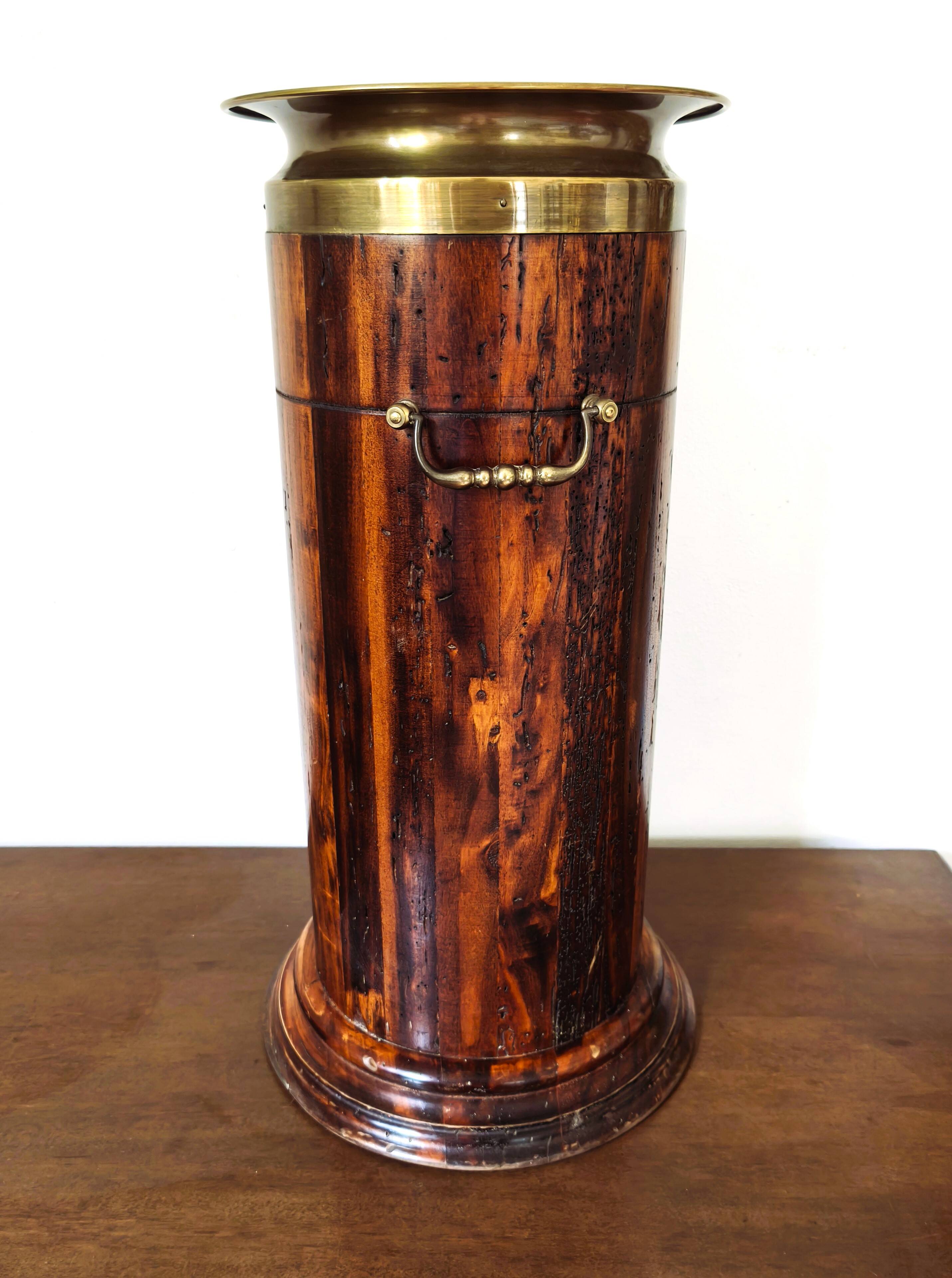 Vintage Florentine umbrella stand made of reclaimed wood and brass.