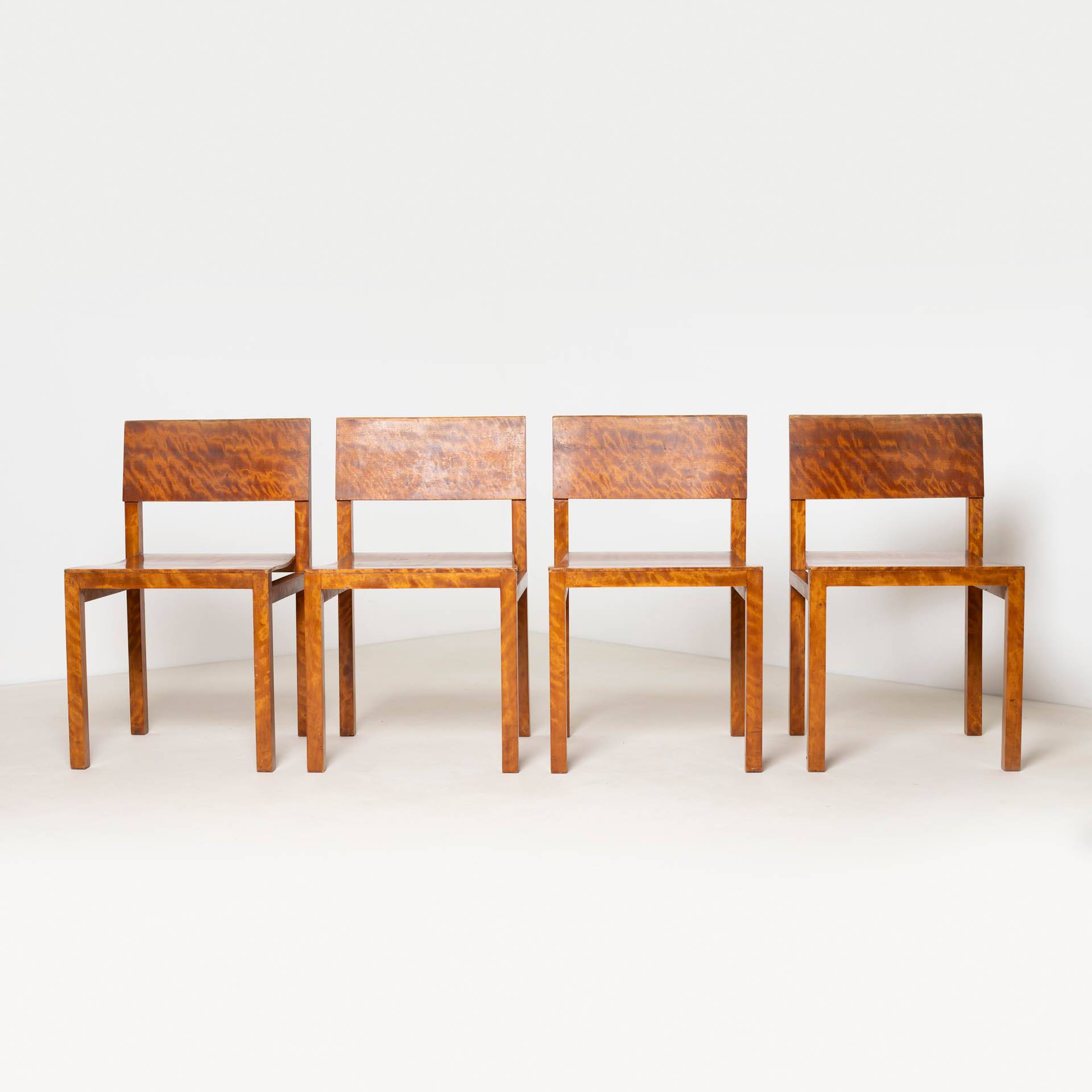 Set of 4 unique Bauhaus modernist dining chairs in birch, Prague, 1940s.