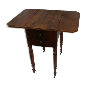 Table de chevet fin XIXeme placage noyer et pieds en acajou massif