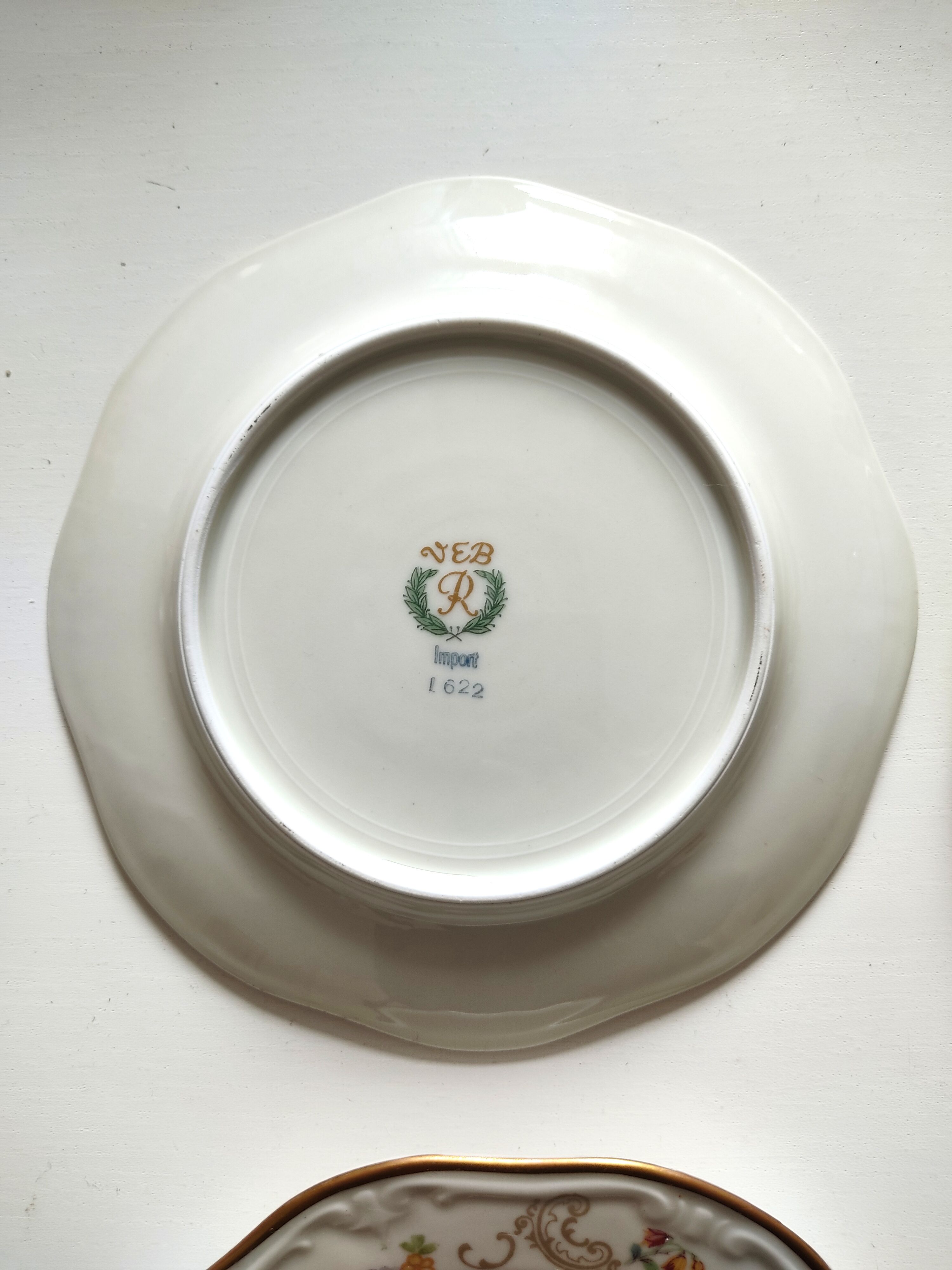 10 assiettes en porcelaine fleurie, veb r reichenbach
