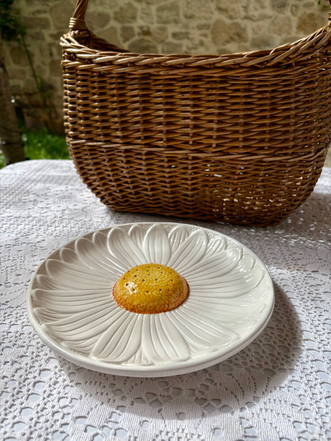 Assiette de présentation apéritif barbotine marguerite