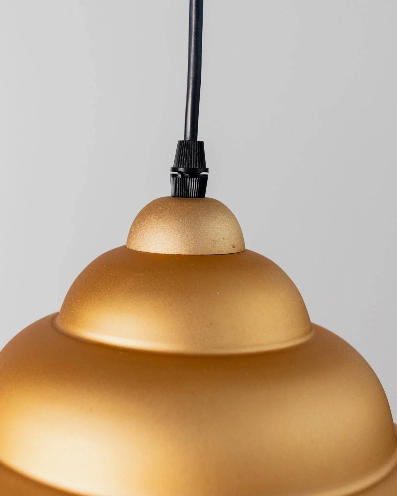 Vintage aluminium ceiling light – 1980s postmodern Memphis style, "bubbly" shape, striped golden yellow cable, Pop Art interior, retro lighting gift