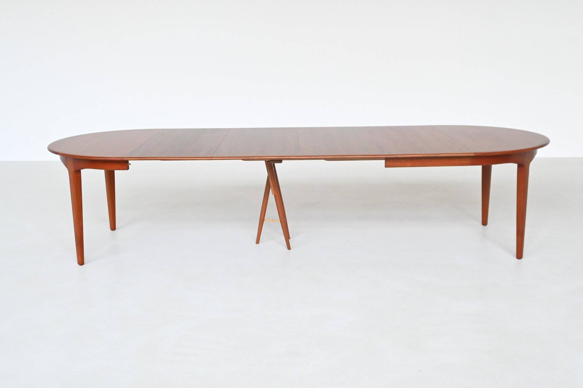 Henning Kjaernulf model 62 dining table teak Soro Stolefabrik Denmark 1958