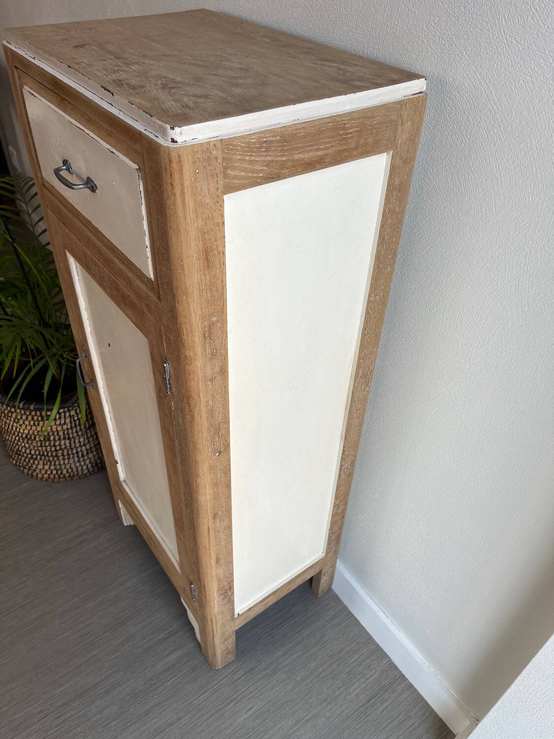 Confiturier / Chiffonier / Petit buffet bois patiné