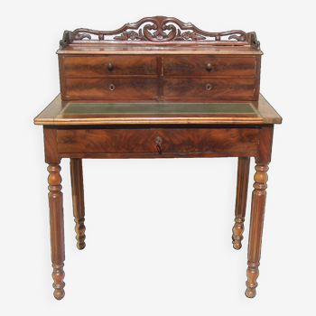 Bureau de dame ancien en acajou et cuir