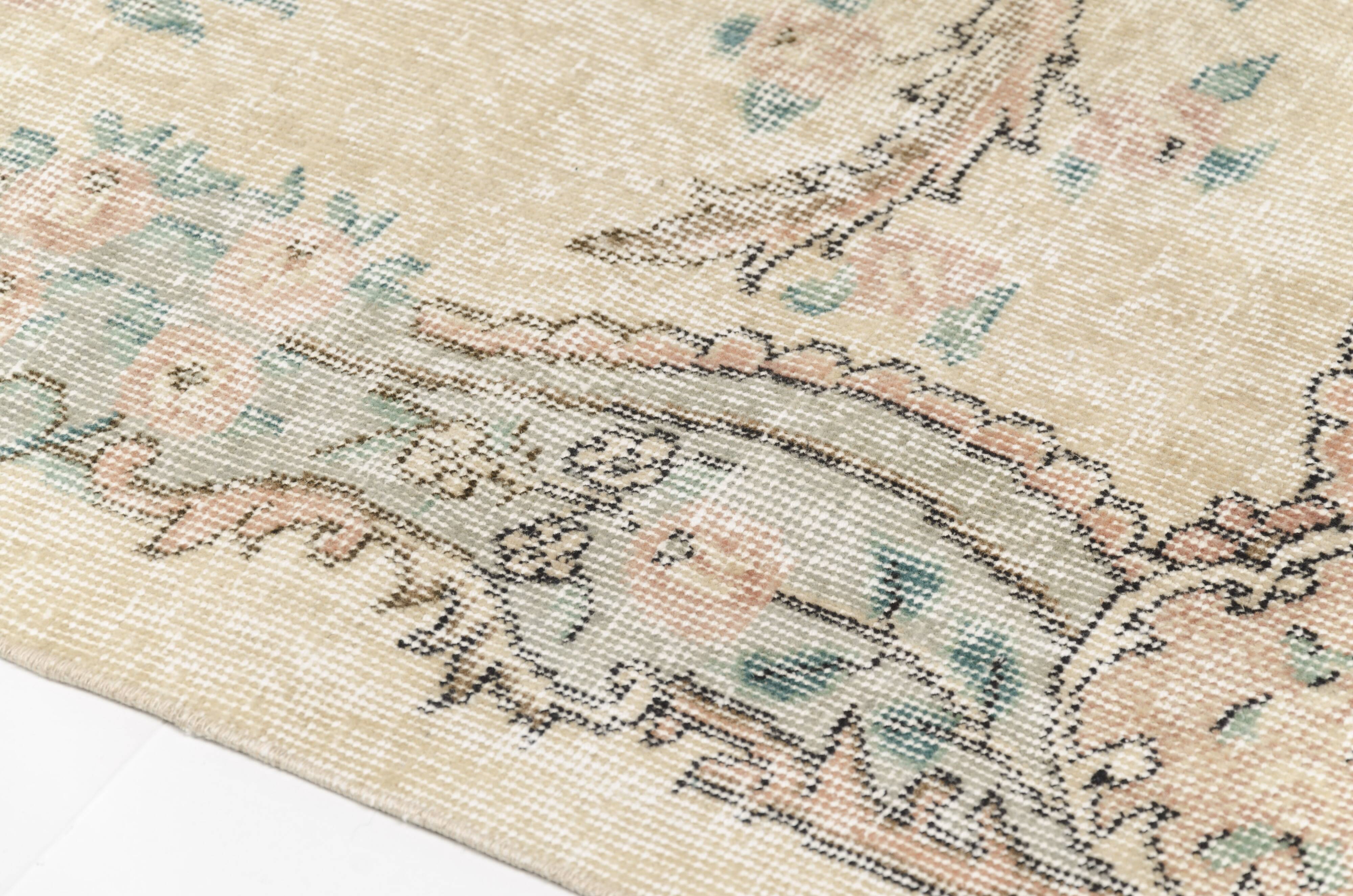 Geometric Oushak Floral Carpet