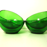 Set of 4 dessert bowls in Vereco green glass.