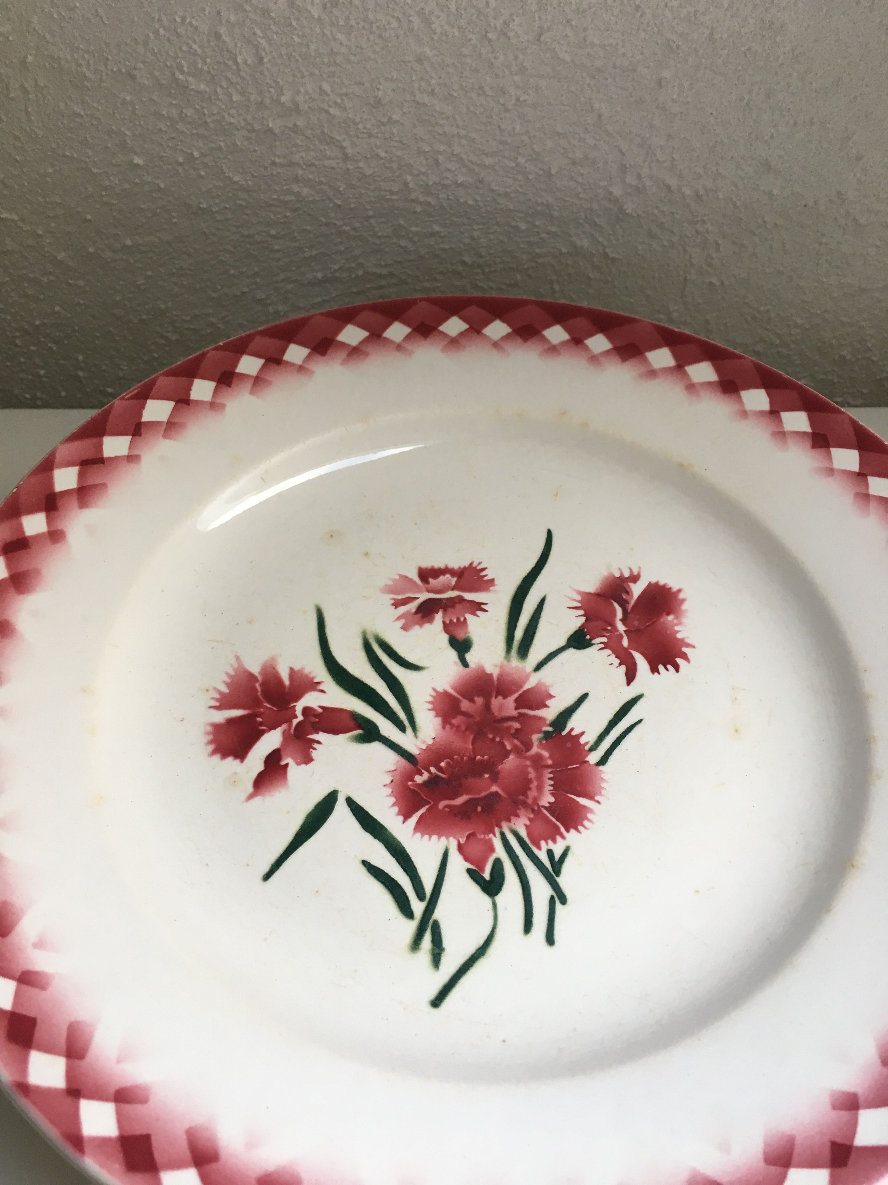 Set of 11 plates signed Mignardises Sarreguemines hand painted decor