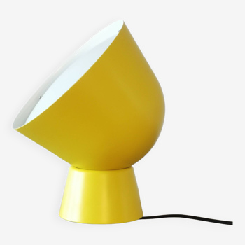 Lampe ou applique scandinave jaune Ola Wihlborg pour Ikea, 2017.