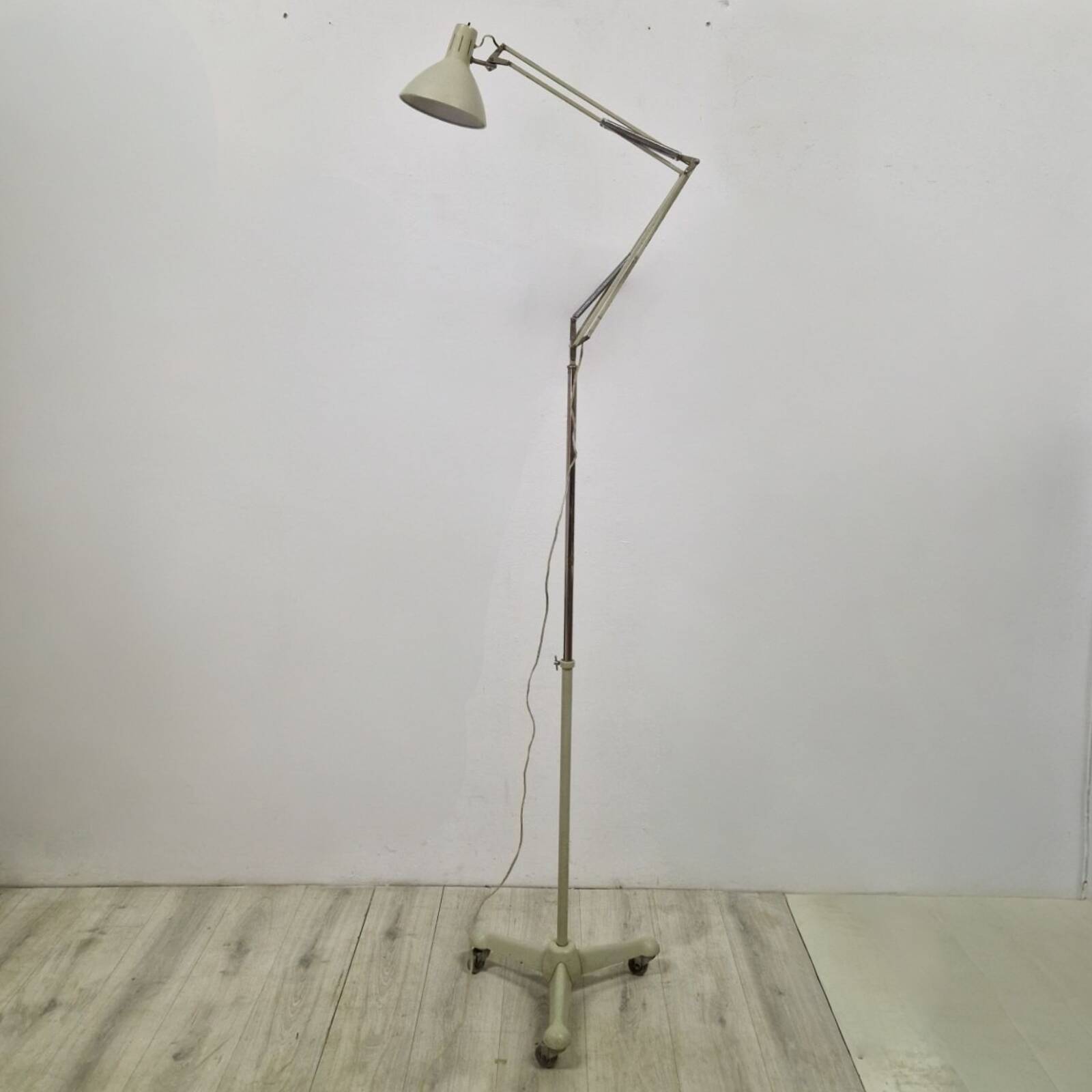 Model t3 medical floor lamp by Hala, Netherlands 1960s