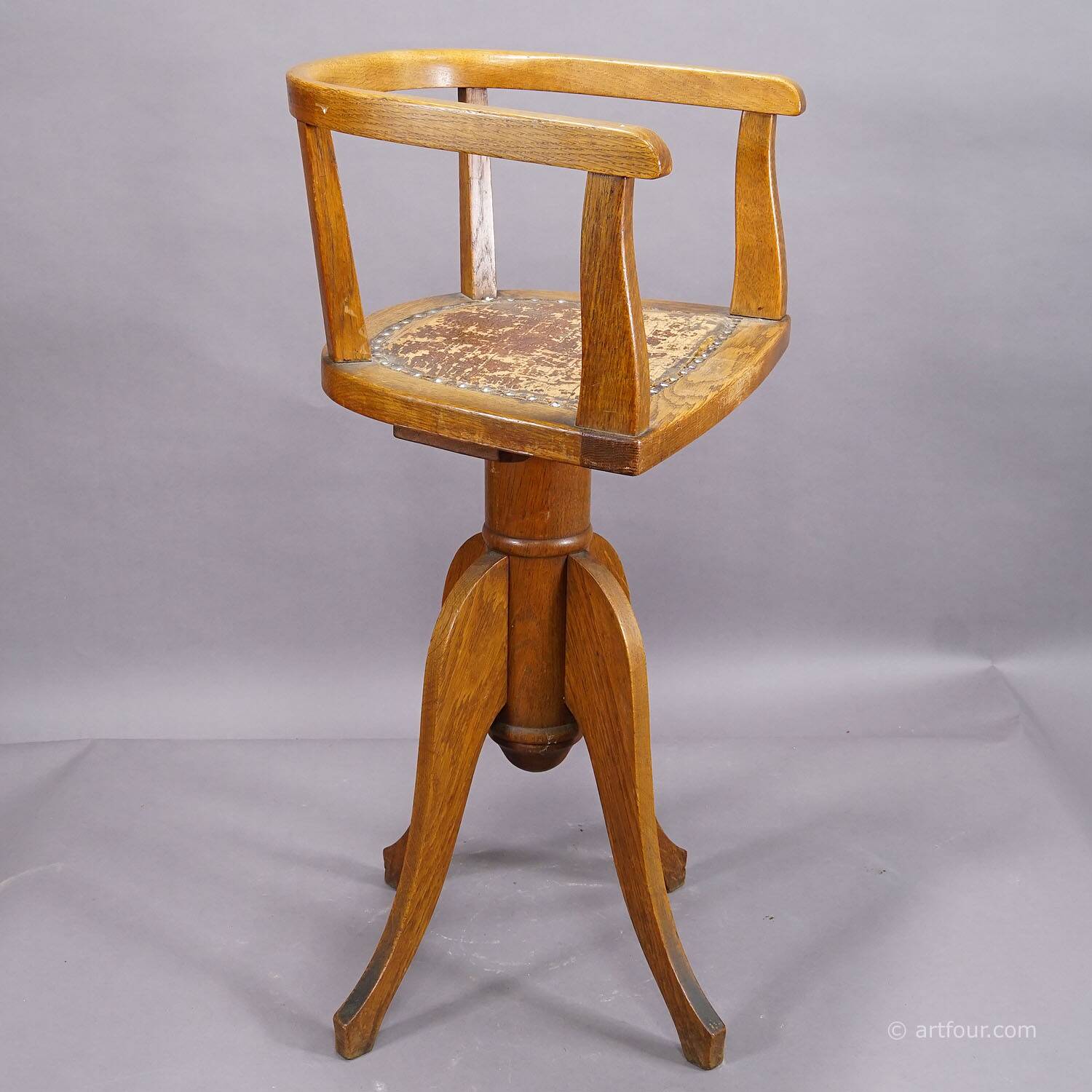 Chaise de barbier antique pour enfants, Allemagne vers 1920.