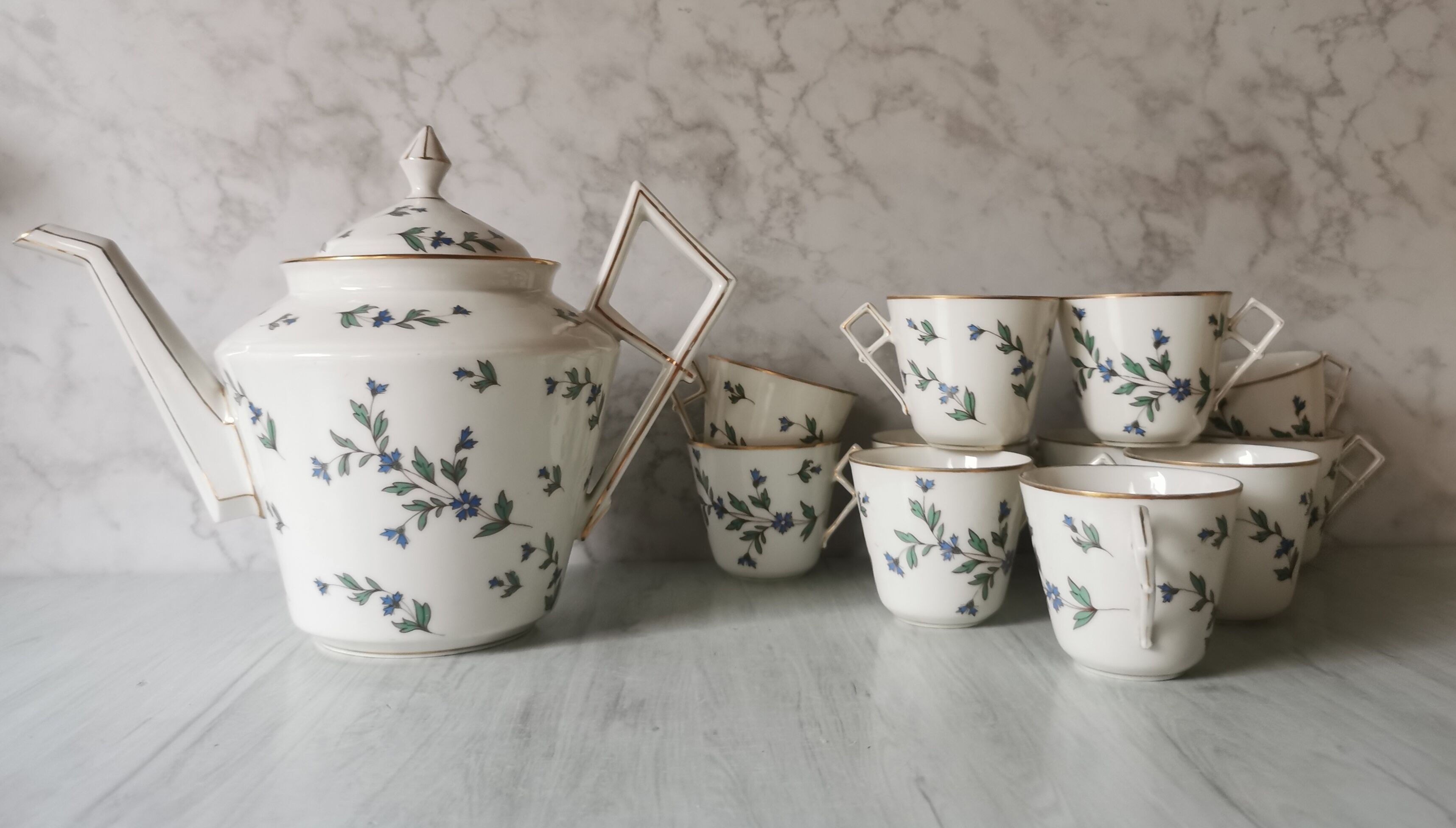 Porcelain barbel tea set Limoges Guérin