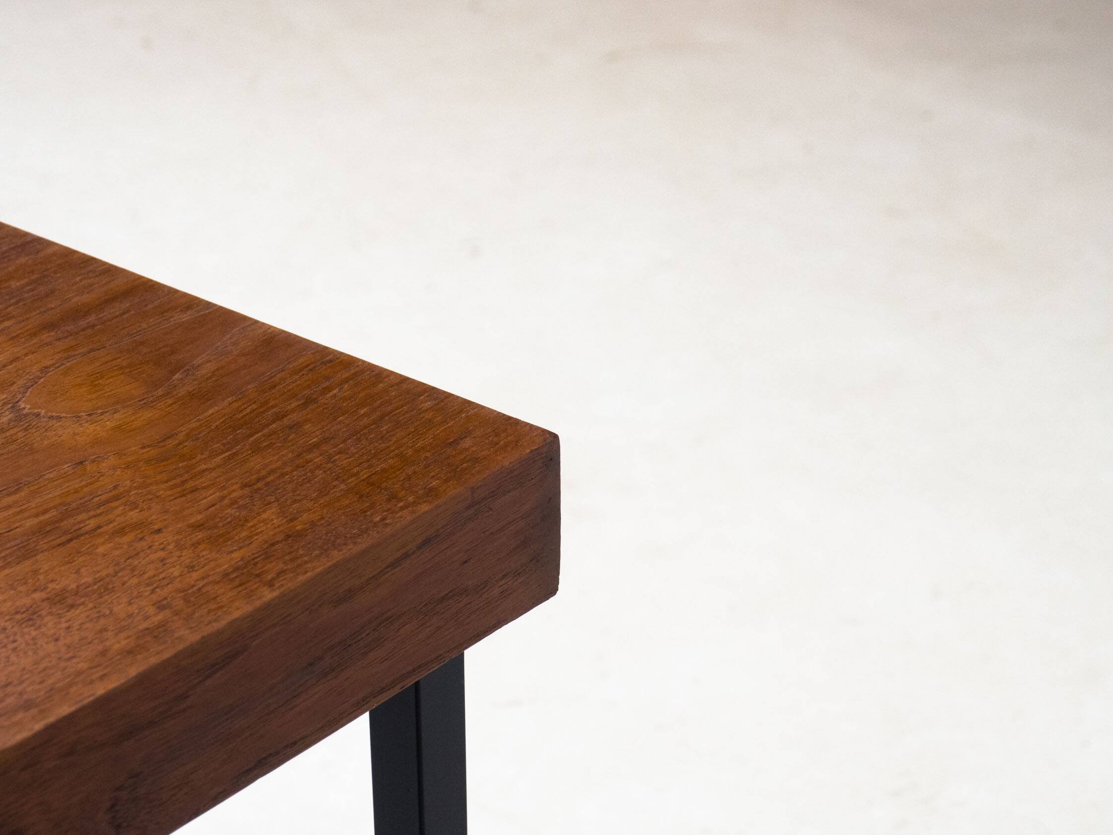 Meurop ‘Standard’ writing desk by Pierre Guariche