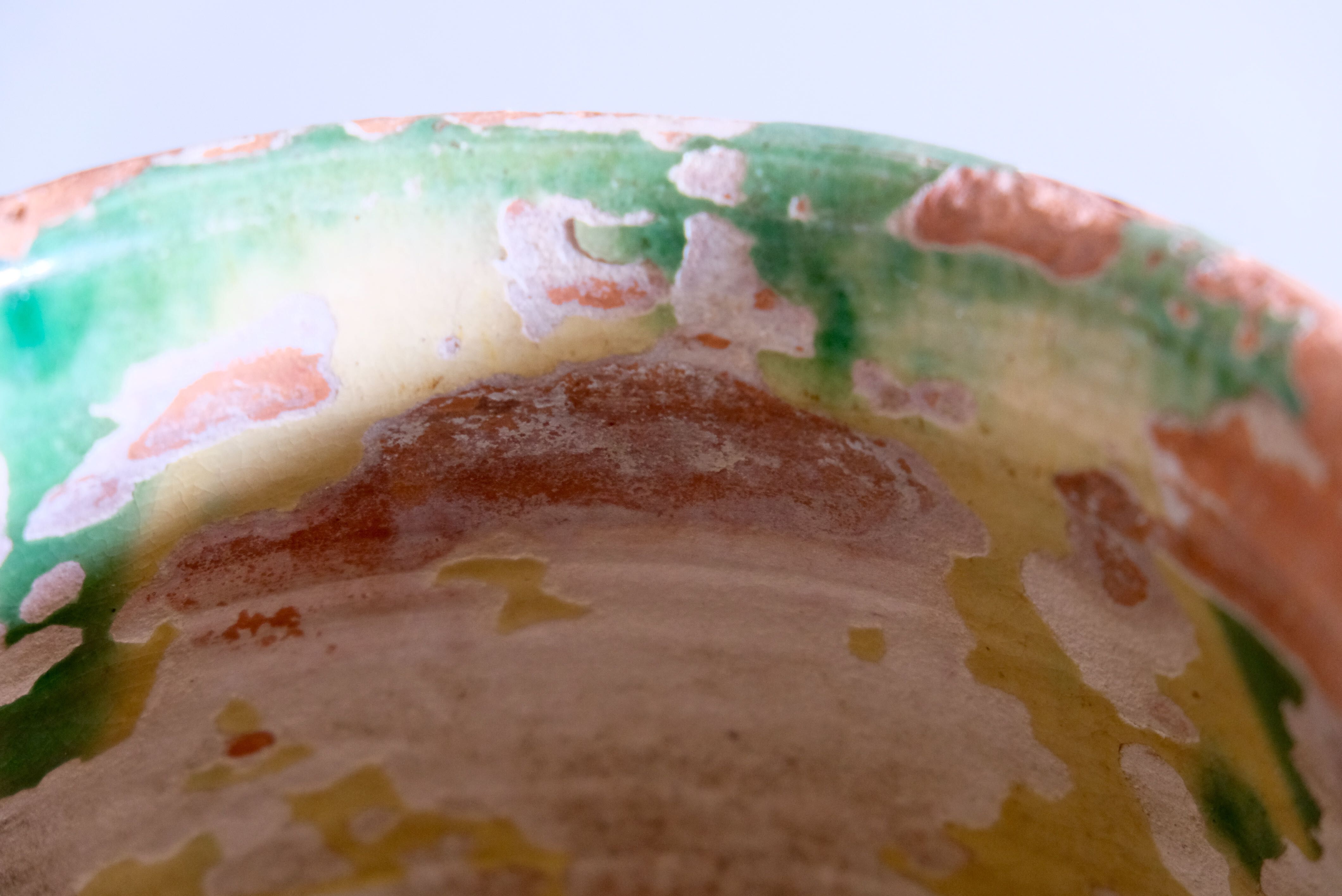 Ancient jar olive in provencal glazed terracotta, glazed green of the 19th century