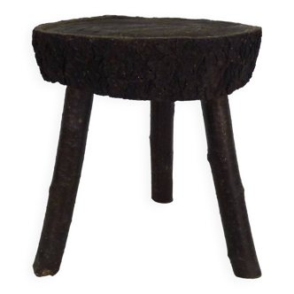 Tripod oak milking stool, Ariège peasant art, France (19th century)