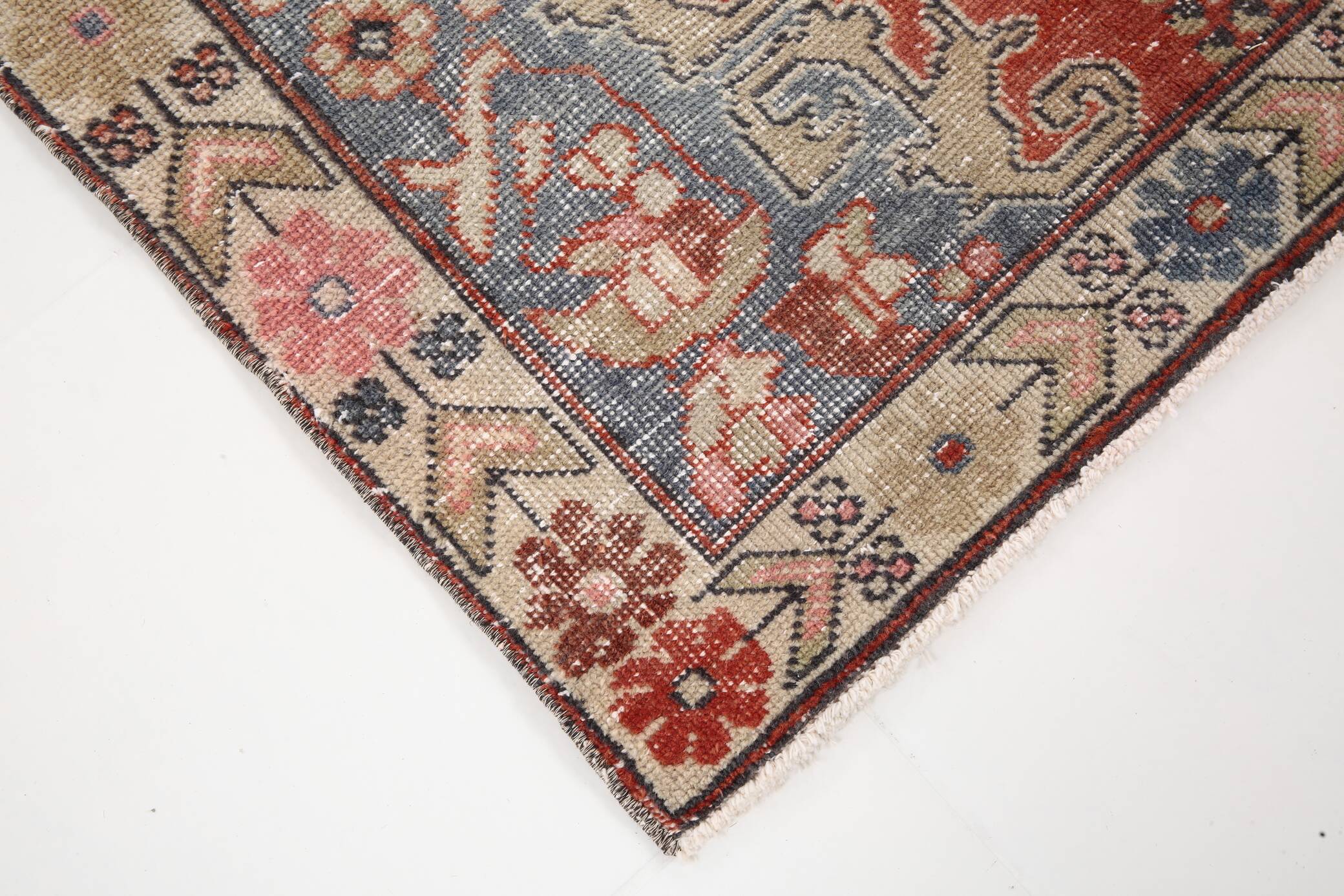 Turkish Red & Beige Classic Vintage Rug, 130x229Cm