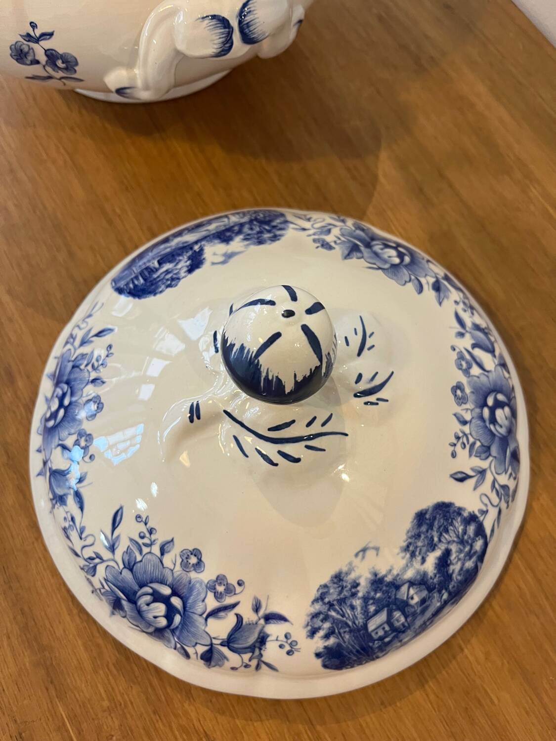 Sarreguemines “Romantic” Soup Tureen