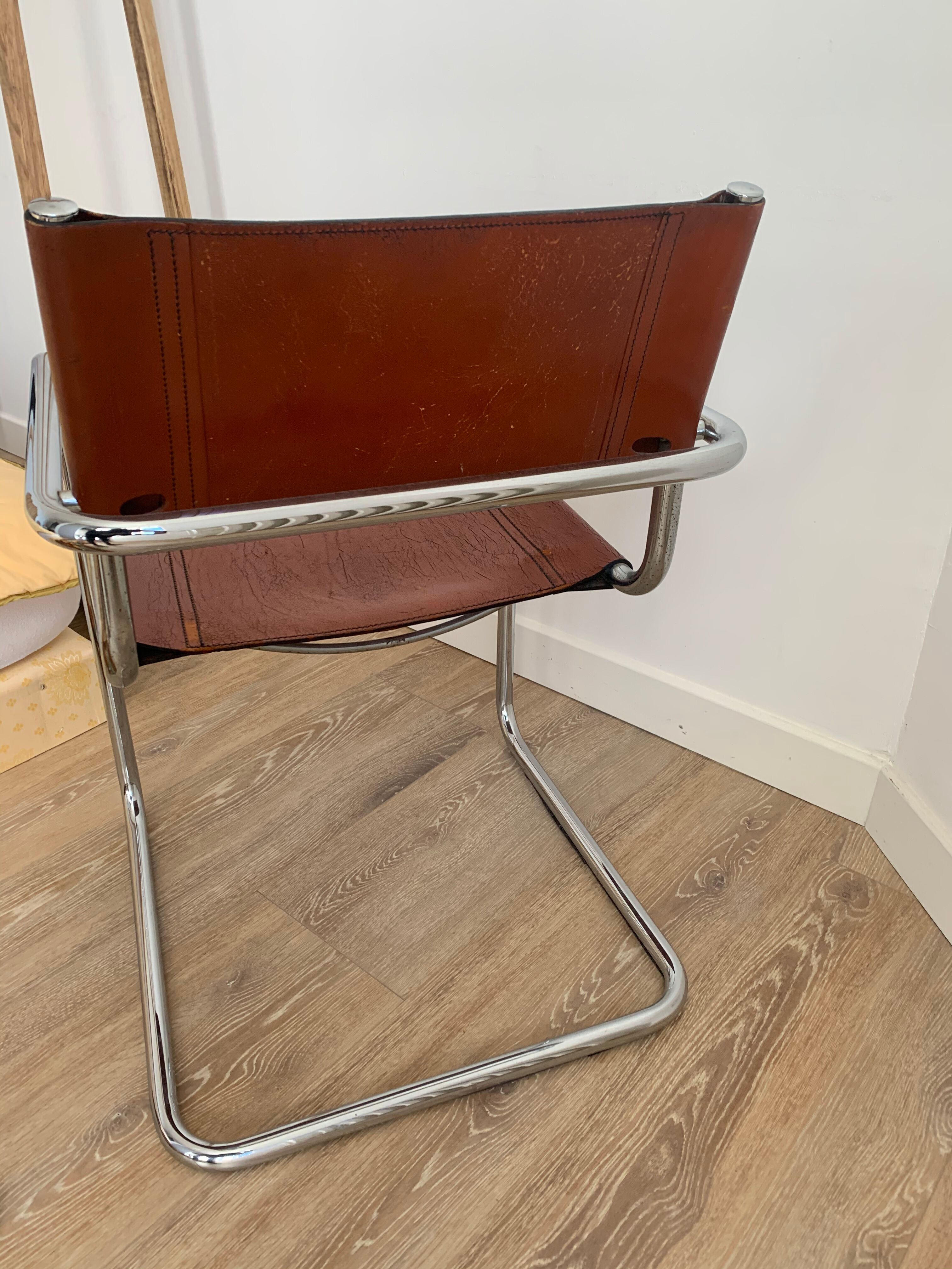 Fauteuil cuir