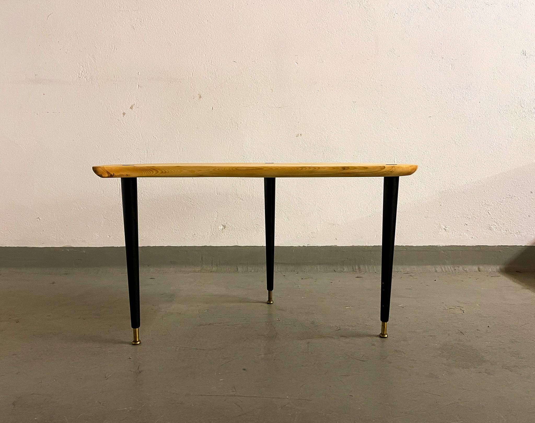 Kidney-Shaped Side Table Produced by Svensk Fur, Sweden, 1970s