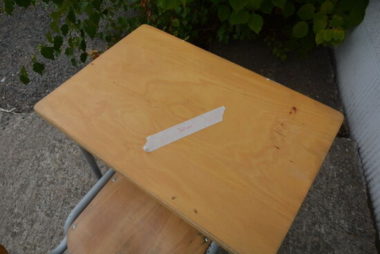 Child's desk and his chair