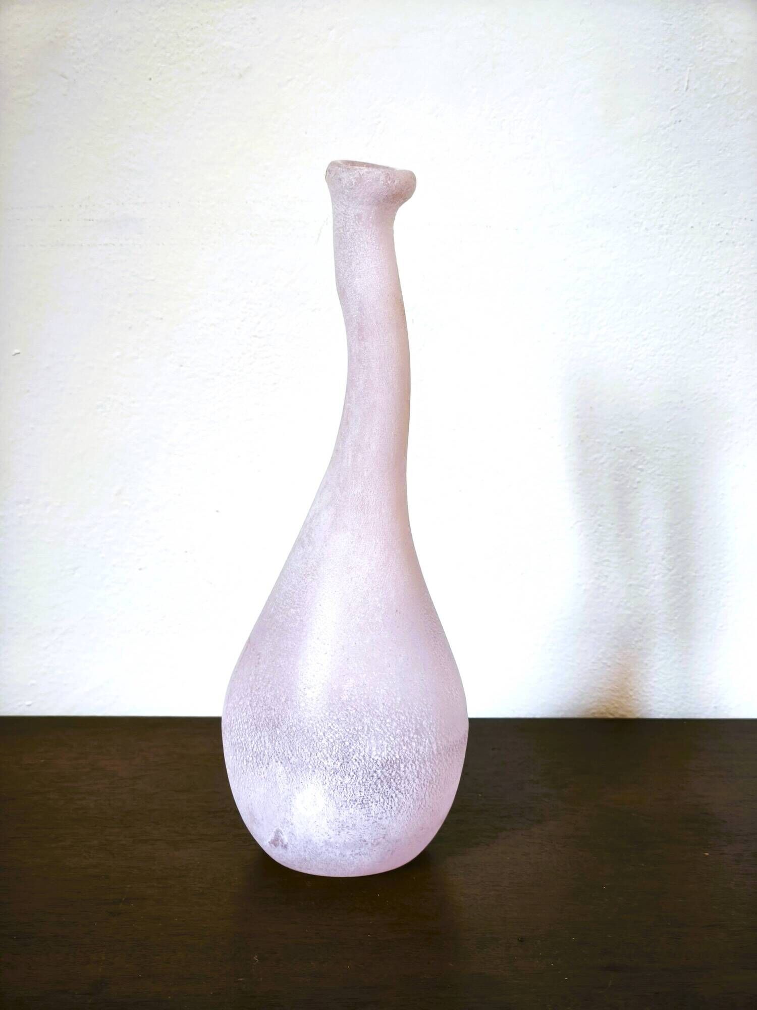 Satin-finished Italian art glass vase – Hand-blown glass, 20th century