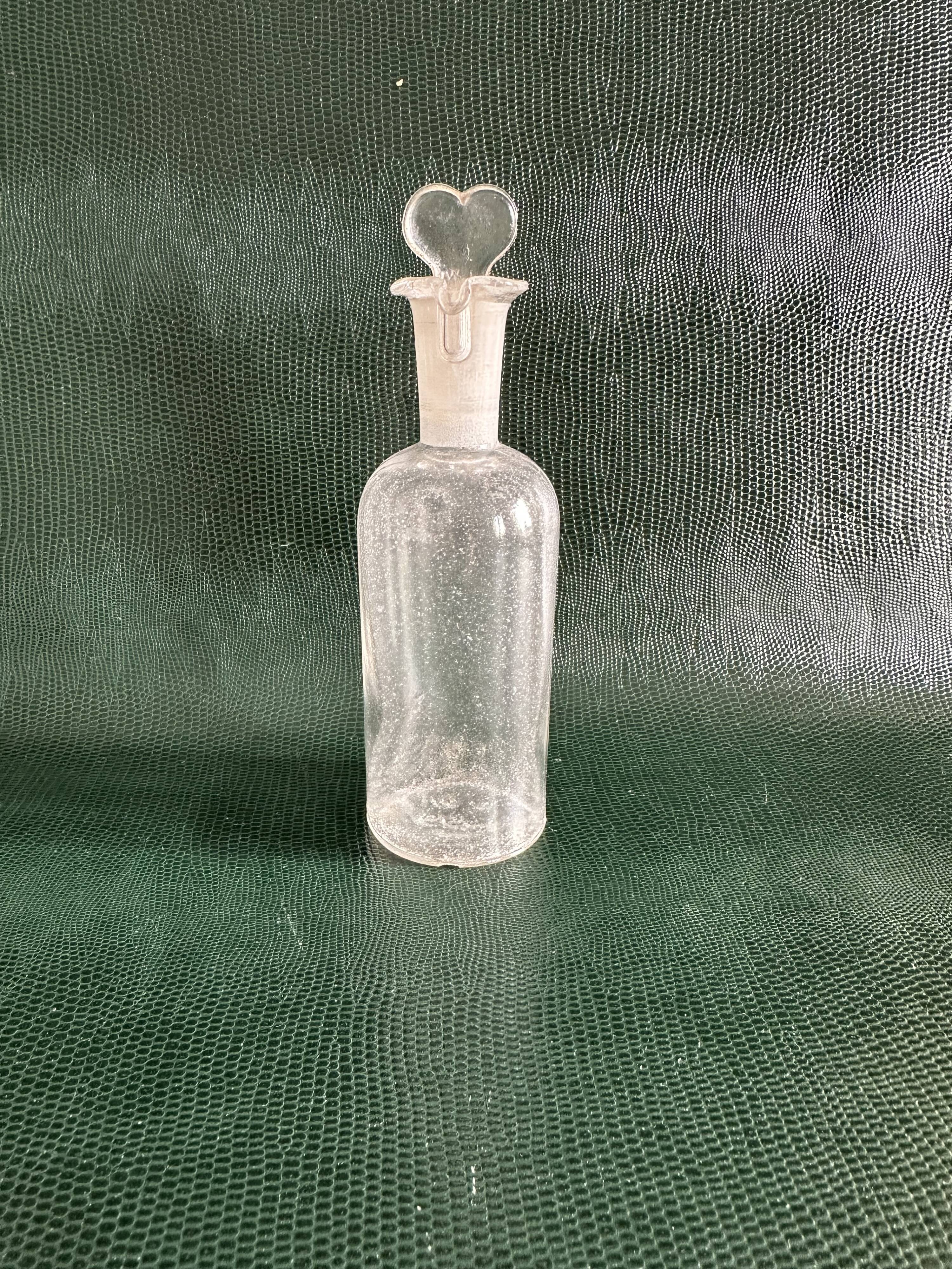 Flacon d’apothicaire ancien en verre, vers 1900