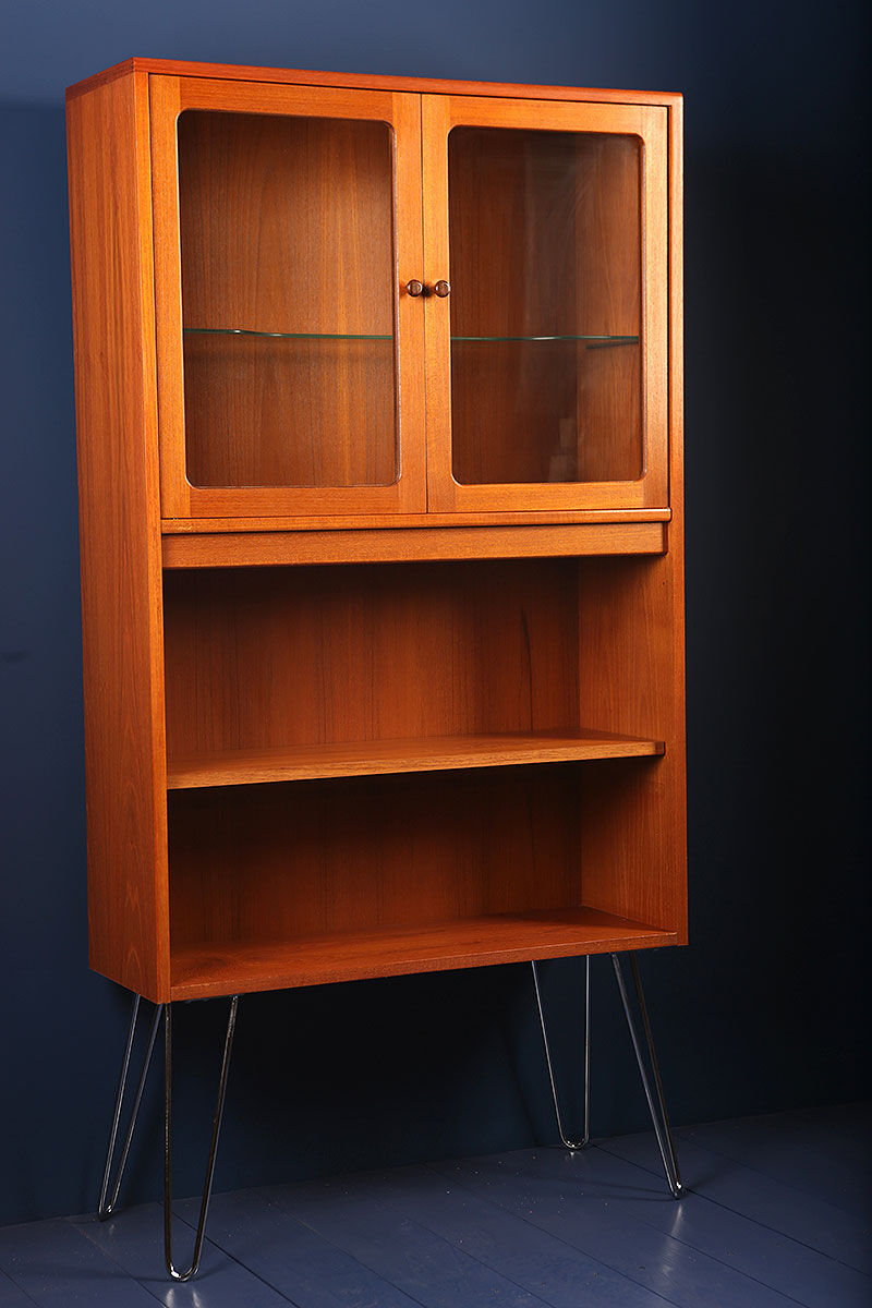 Fresco drinks glass display cabinet on hairpin legs by G-Plan 1970s