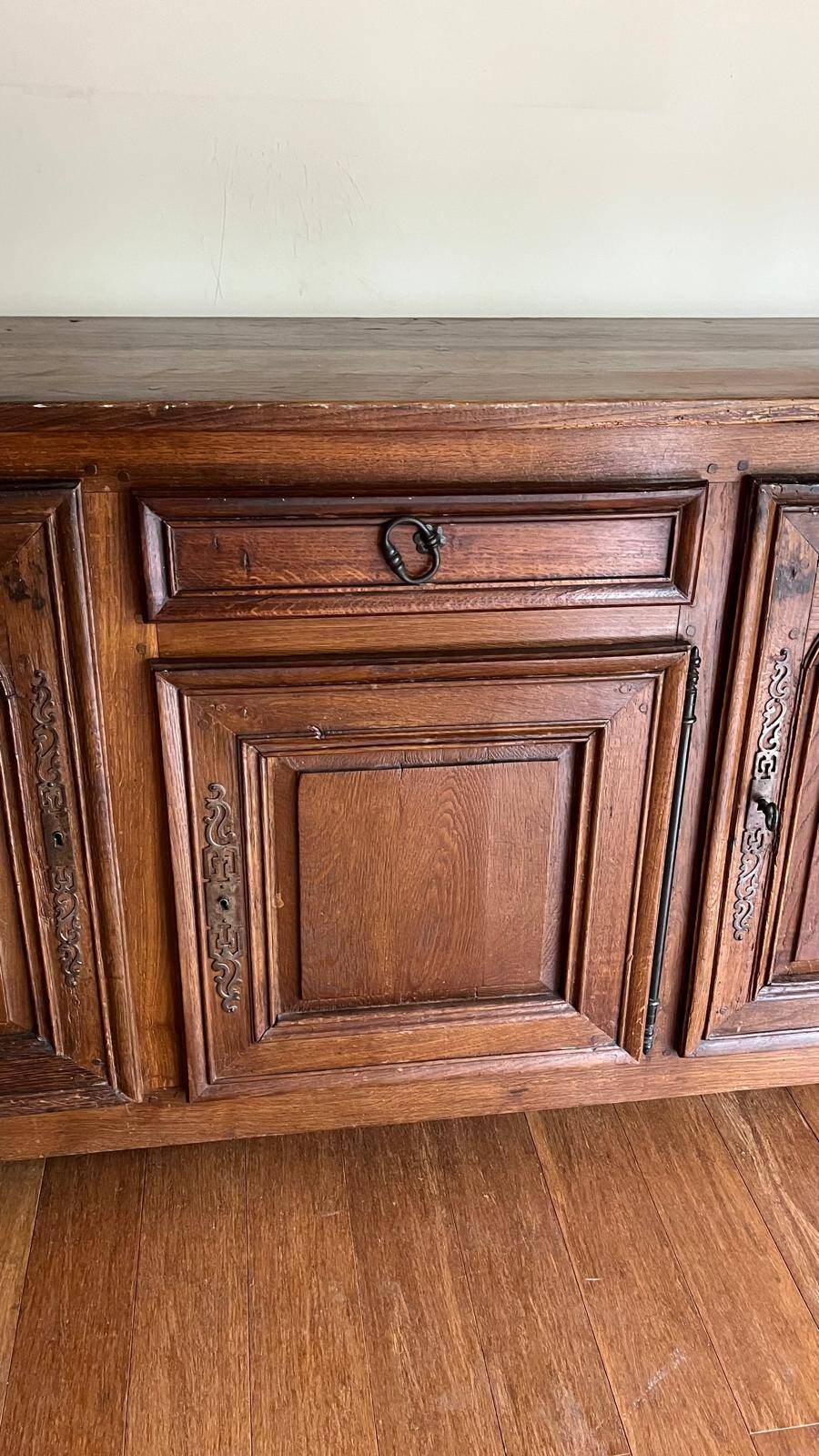 Oak buffet in Louis XV style - Magnificent patina